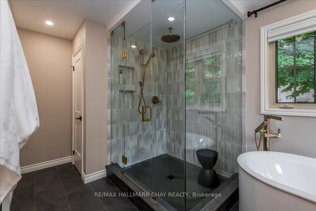 Photo 41 of 32 Forest Hill Drive, Springwater, Midhurst — HOMEH
