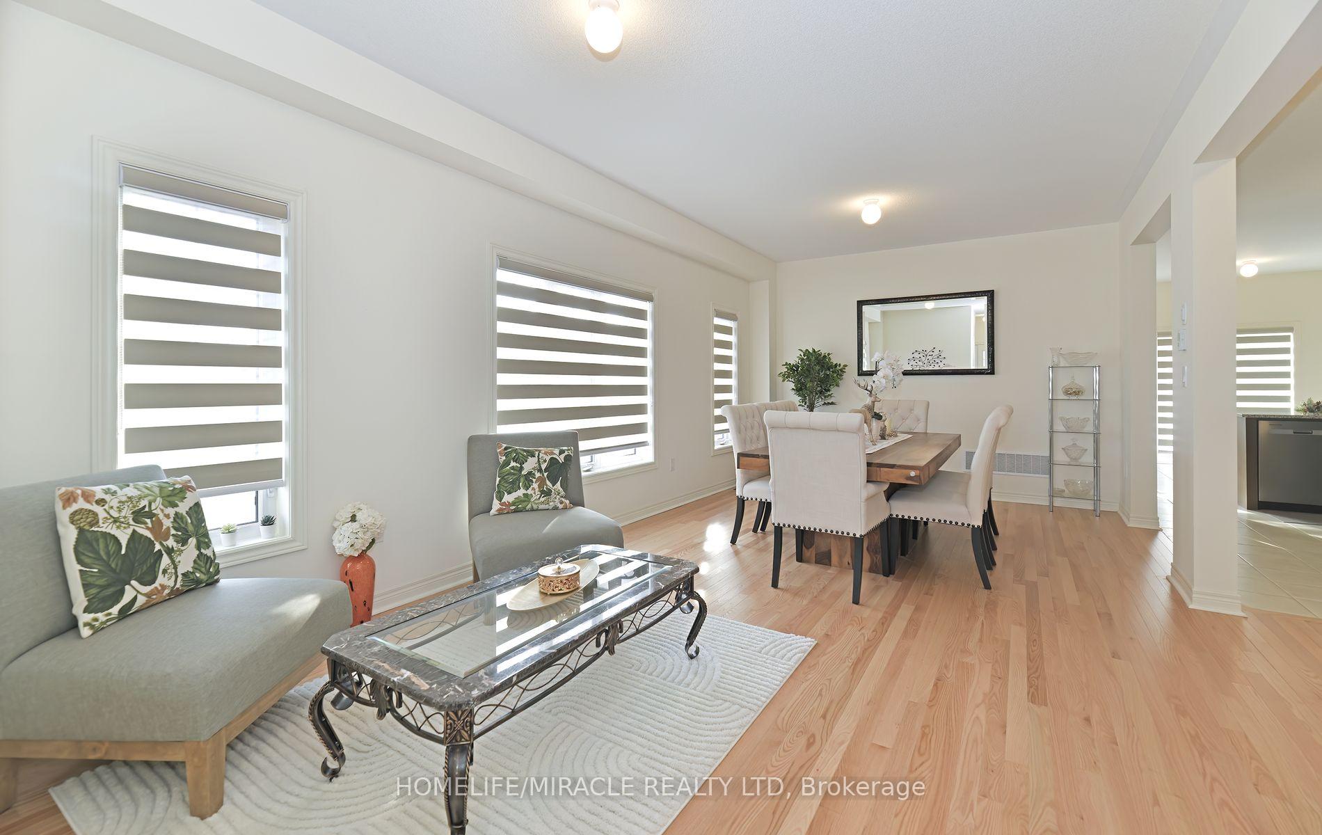 Photo 3 of 656 Fleetwood Drive, Oshawa, Eastdale — HOMEH