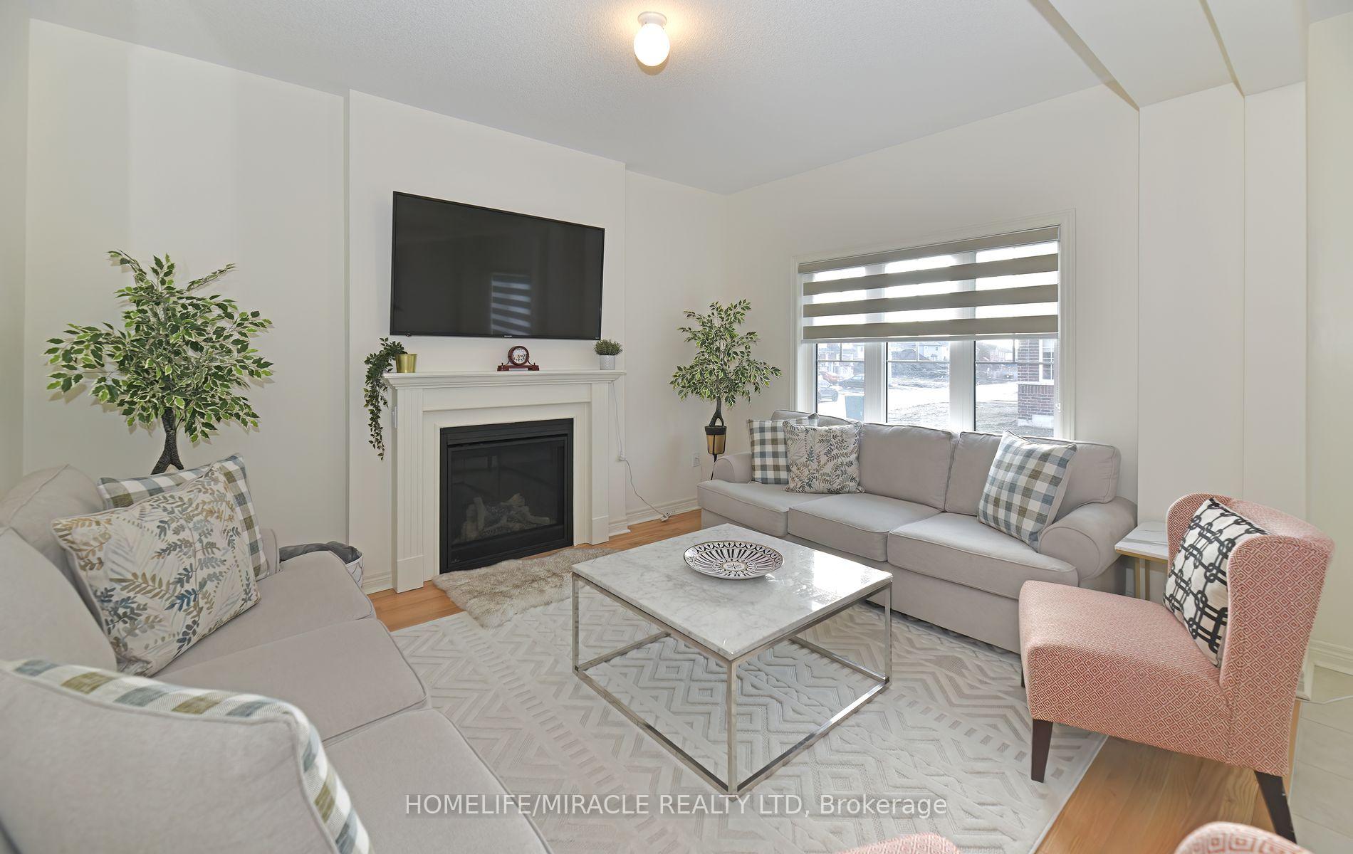 Photo 10 of 656 Fleetwood Drive, Oshawa, Eastdale — HOMEH