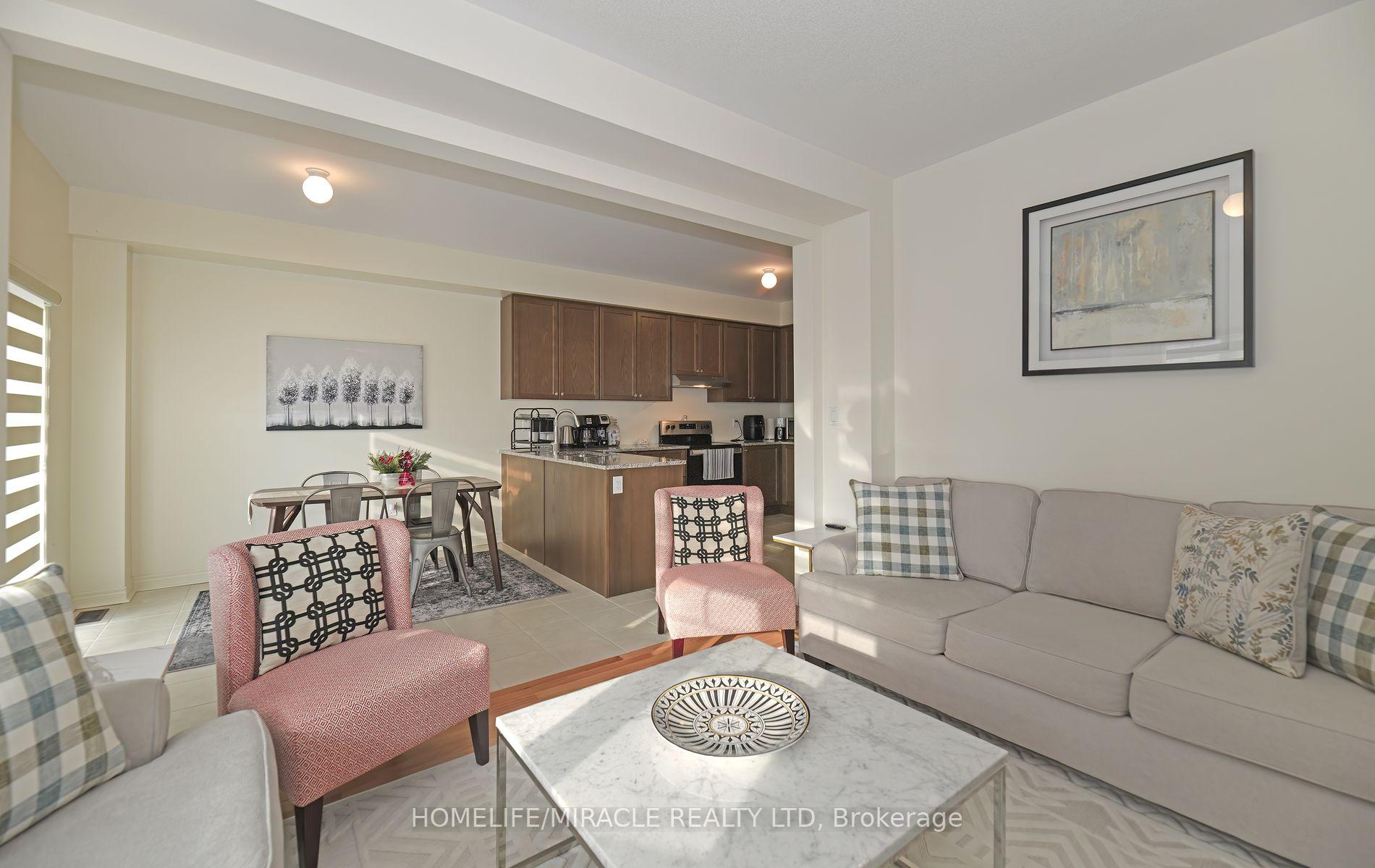 Photo 11 of 656 Fleetwood Drive, Oshawa, Eastdale — HOMEH