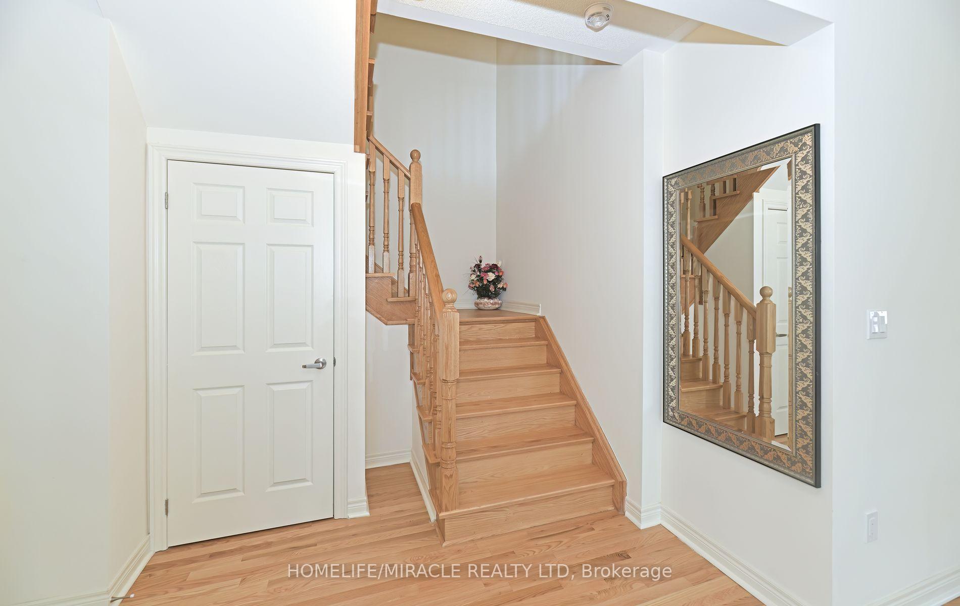 Photo 13 of 656 Fleetwood Drive, Oshawa, Eastdale — HOMEH