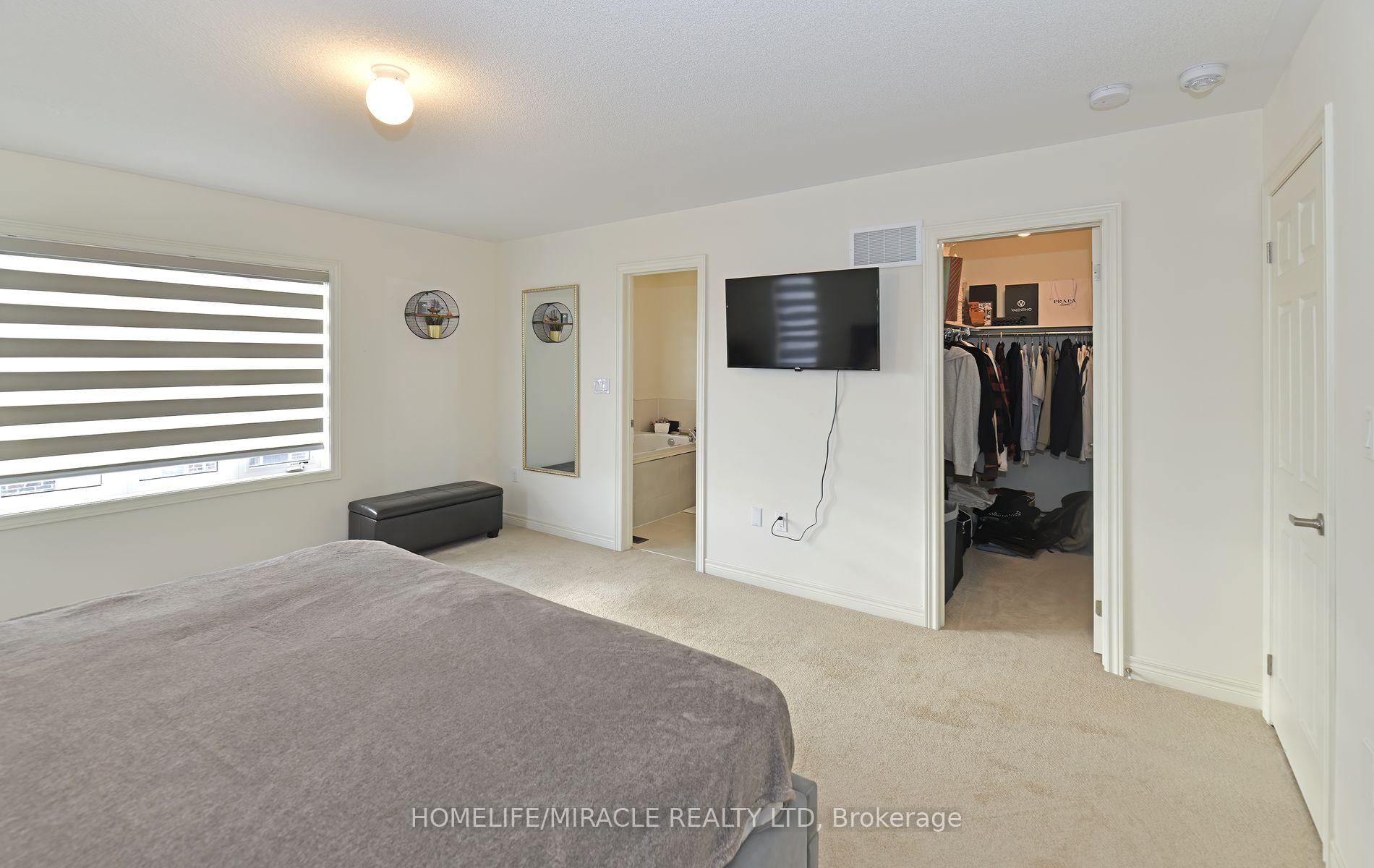 Photo 15 of 656 Fleetwood Drive, Oshawa, Eastdale — HOMEH