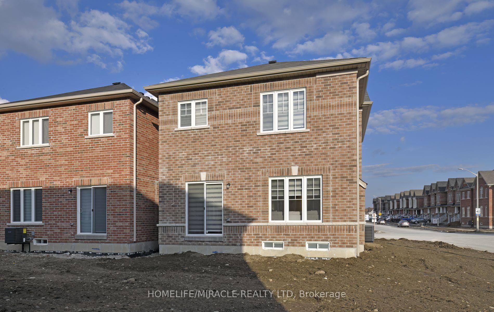 Photo 25 of 656 Fleetwood Drive, Oshawa, Eastdale — HOMEH