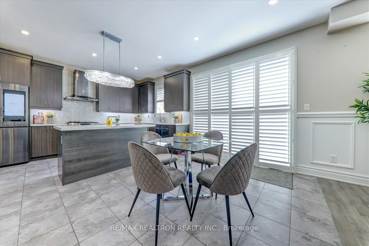 Photo 9 of 2380 Equestrian Crescent, Oshawa, Windfields — HOMEH