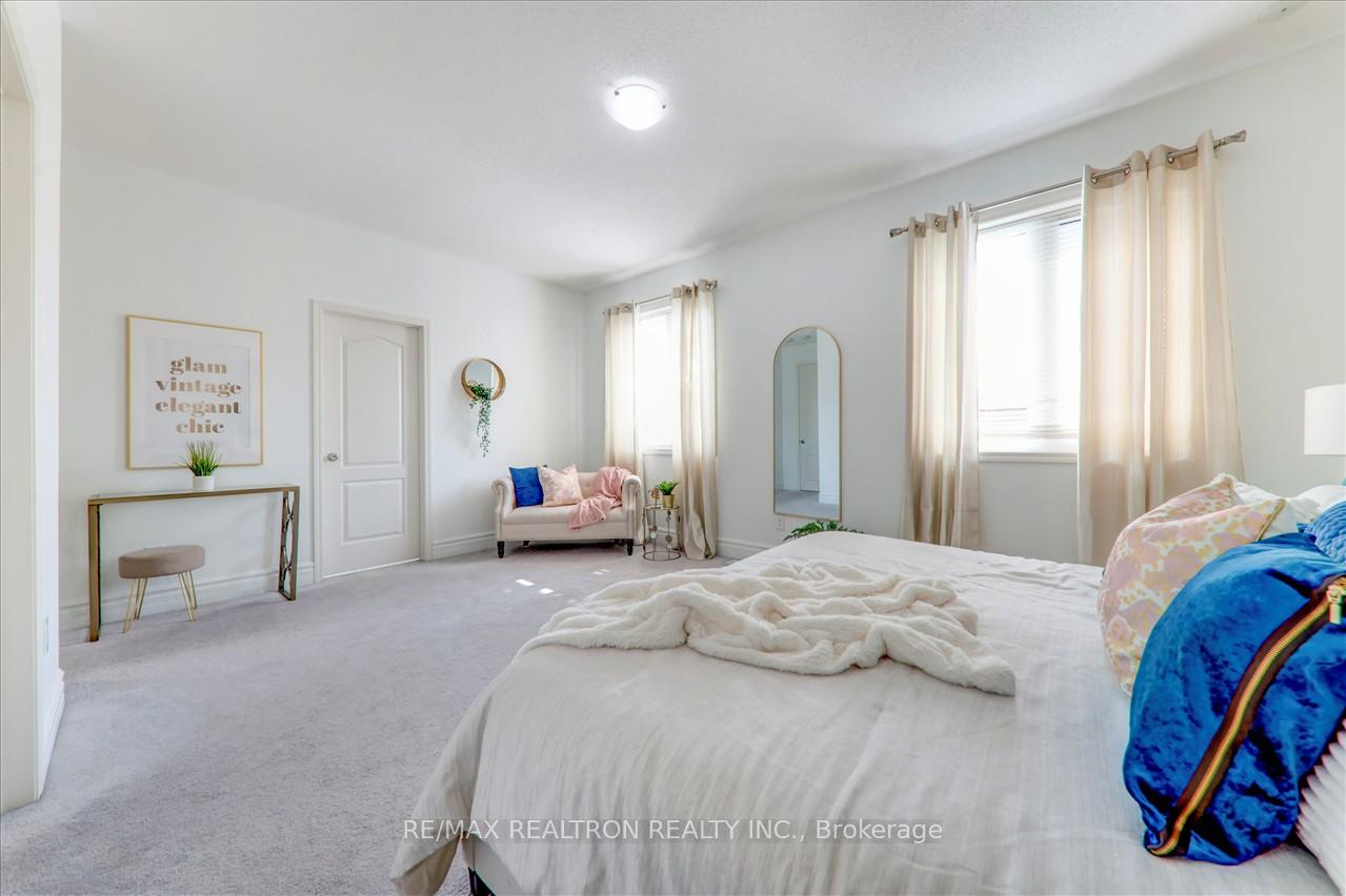 Photo 22 of 2380 Equestrian Crescent, Oshawa, Windfields — HOMEH