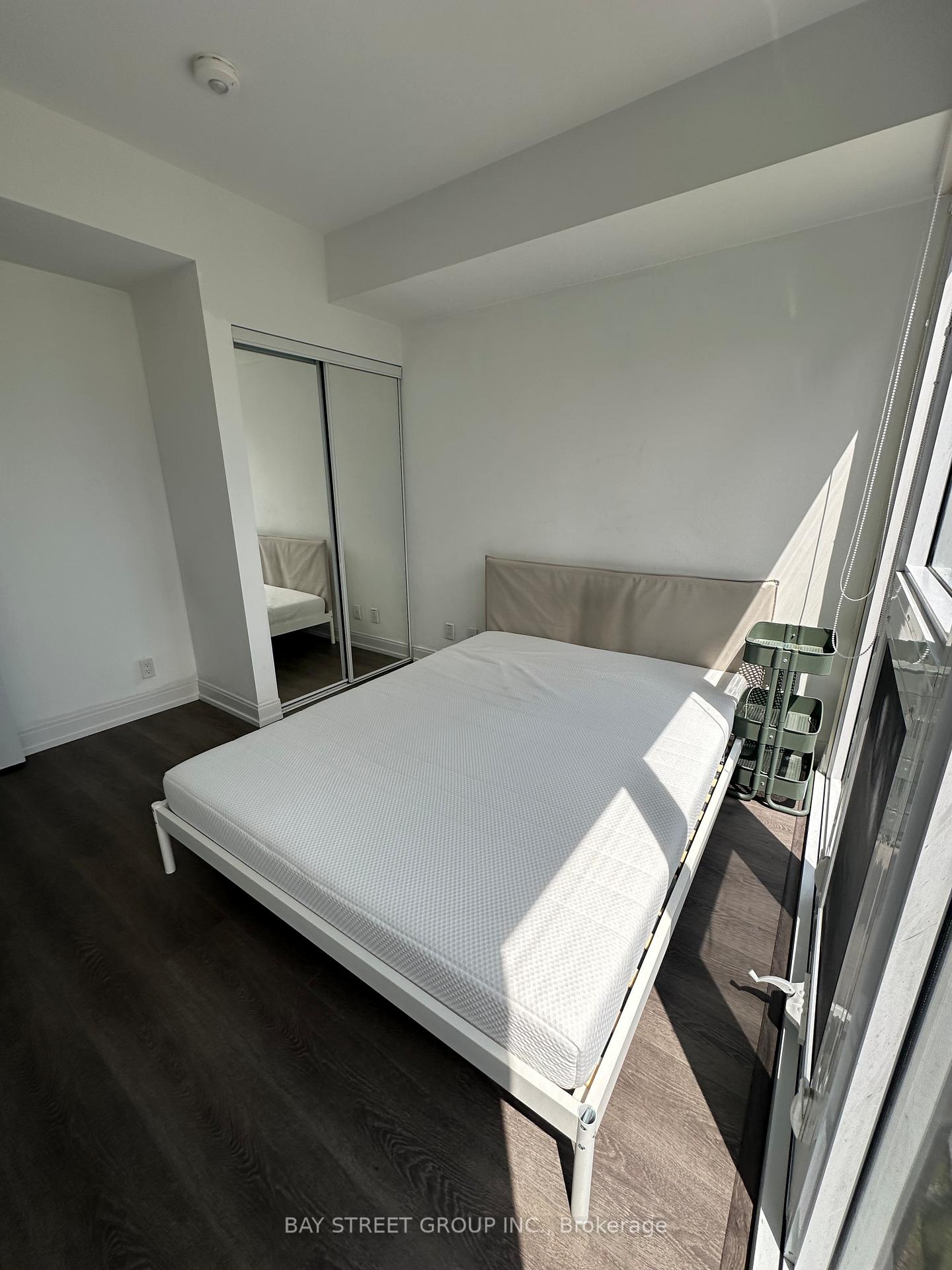Photo 3 of Unit 1008, 181 Dundas Street E, Toronto, Church-Yonge Corridor — HOMEH