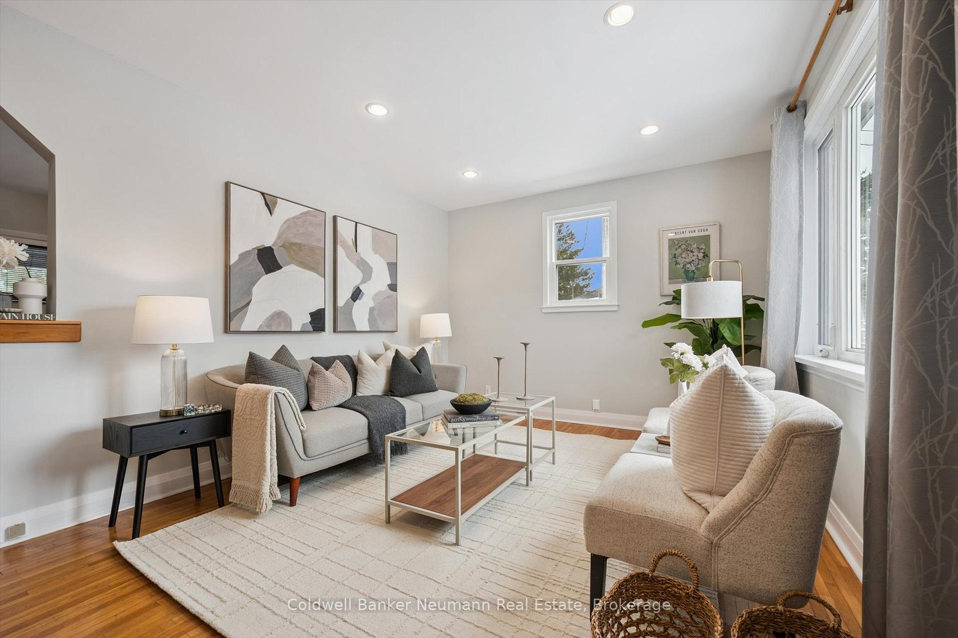 Photo 3 of 564 Paisley Road, Guelph, Junction/Onward Willow — HOMEH