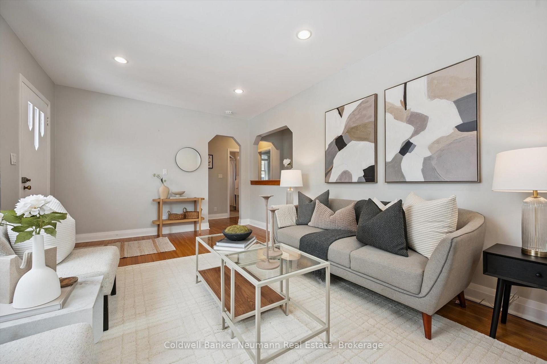 Photo 8 of 564 Paisley Road, Guelph, Junction/Onward Willow — HOMEH