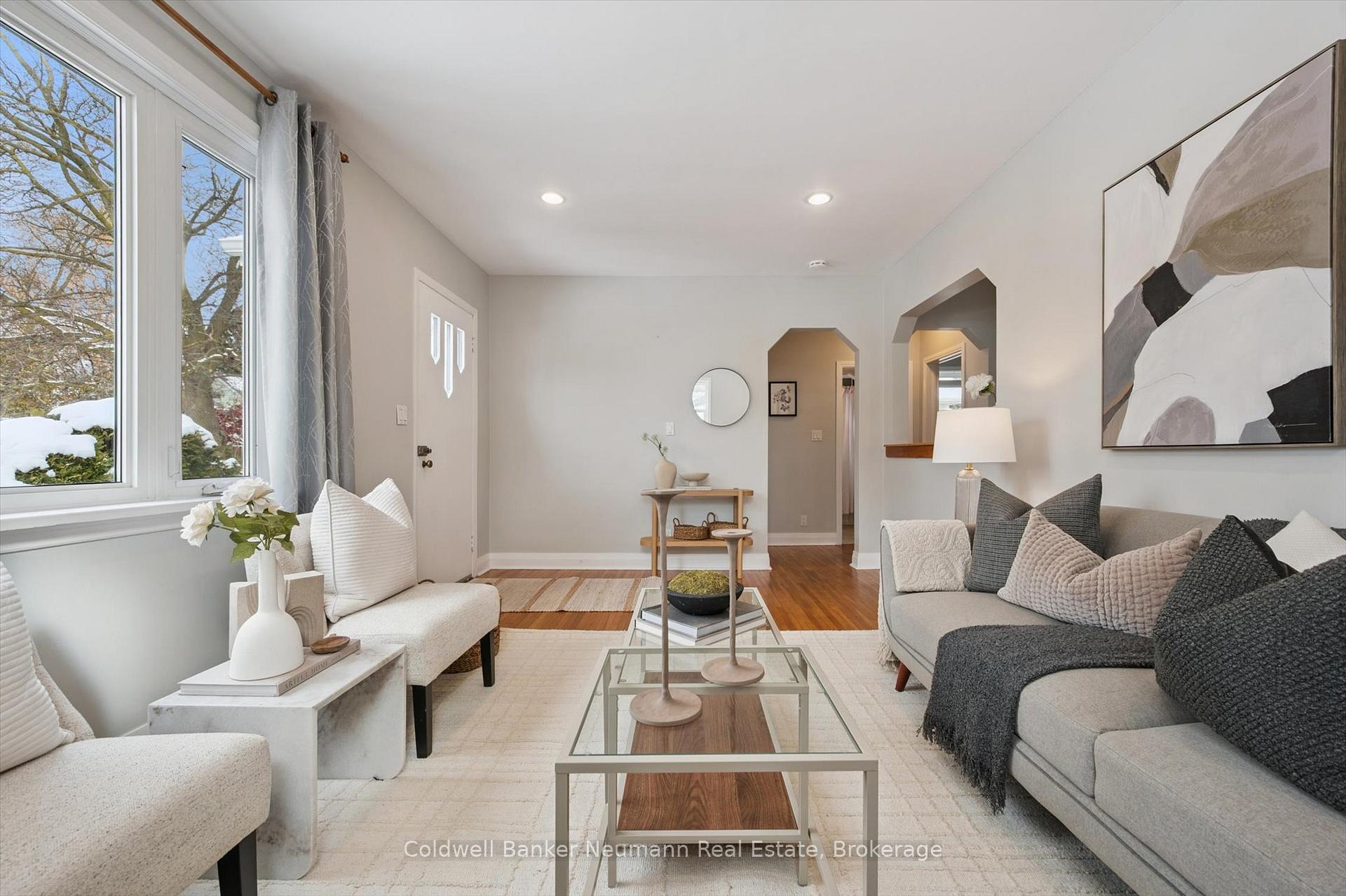 Photo 9 of 564 Paisley Road, Guelph, Junction/Onward Willow — HOMEH