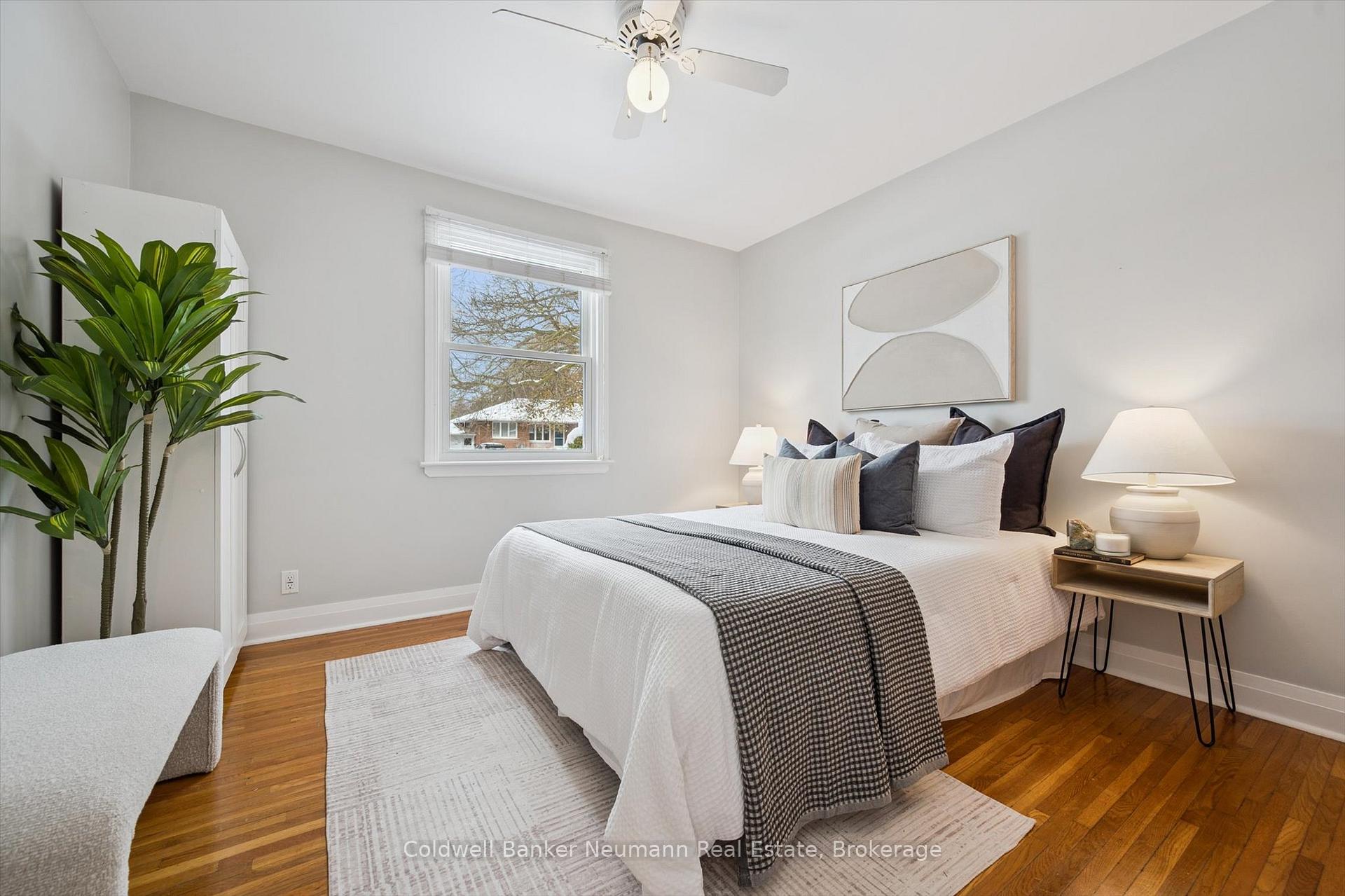 Photo 16 of 564 Paisley Road, Guelph, Junction/Onward Willow — HOMEH