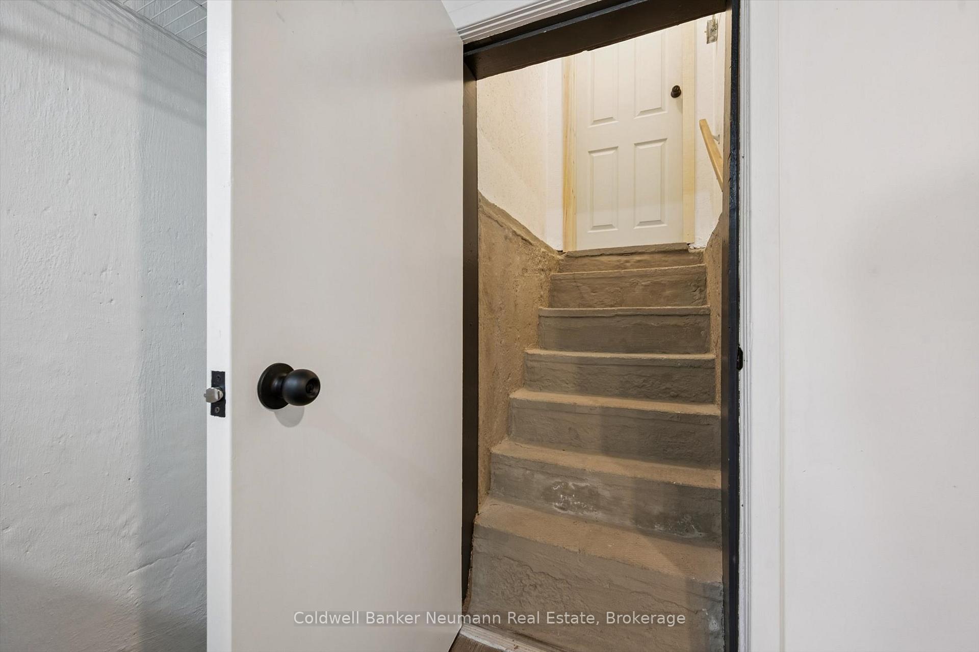 Photo 21 of 564 Paisley Road, Guelph, Junction/Onward Willow — HOMEH