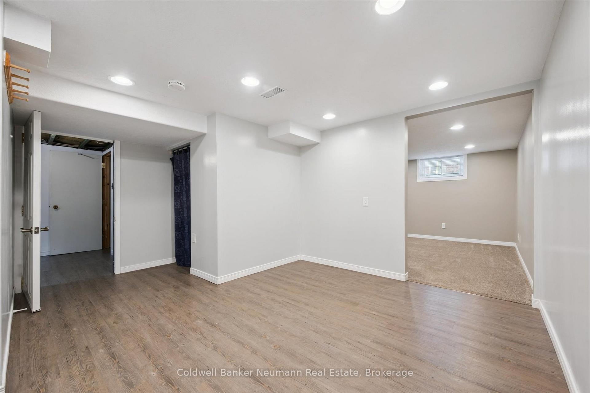 Photo 25 of 564 Paisley Road, Guelph, Junction/Onward Willow — HOMEH
