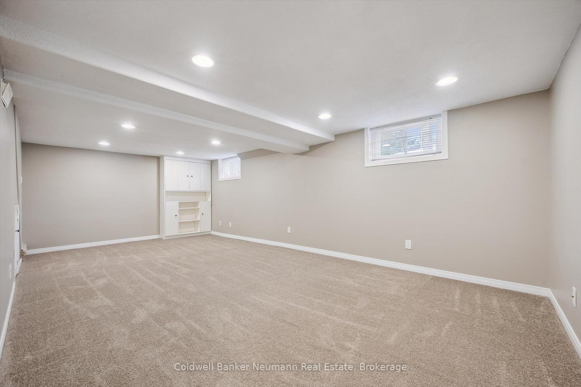 Photo 26 of 564 Paisley Road, Guelph, Junction/Onward Willow — HOMEH