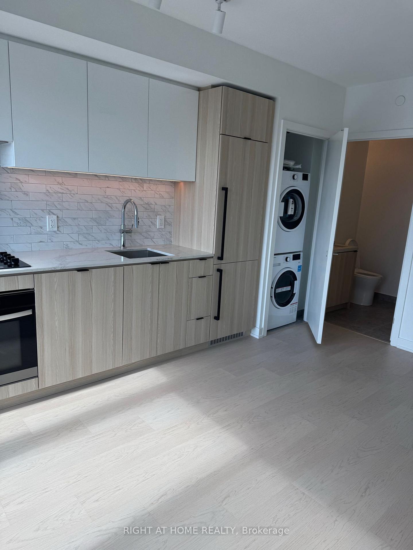 Photo 12 of Unit 4802, 252 Church Street, Toronto, Church-Yonge Corridor — HOMEH