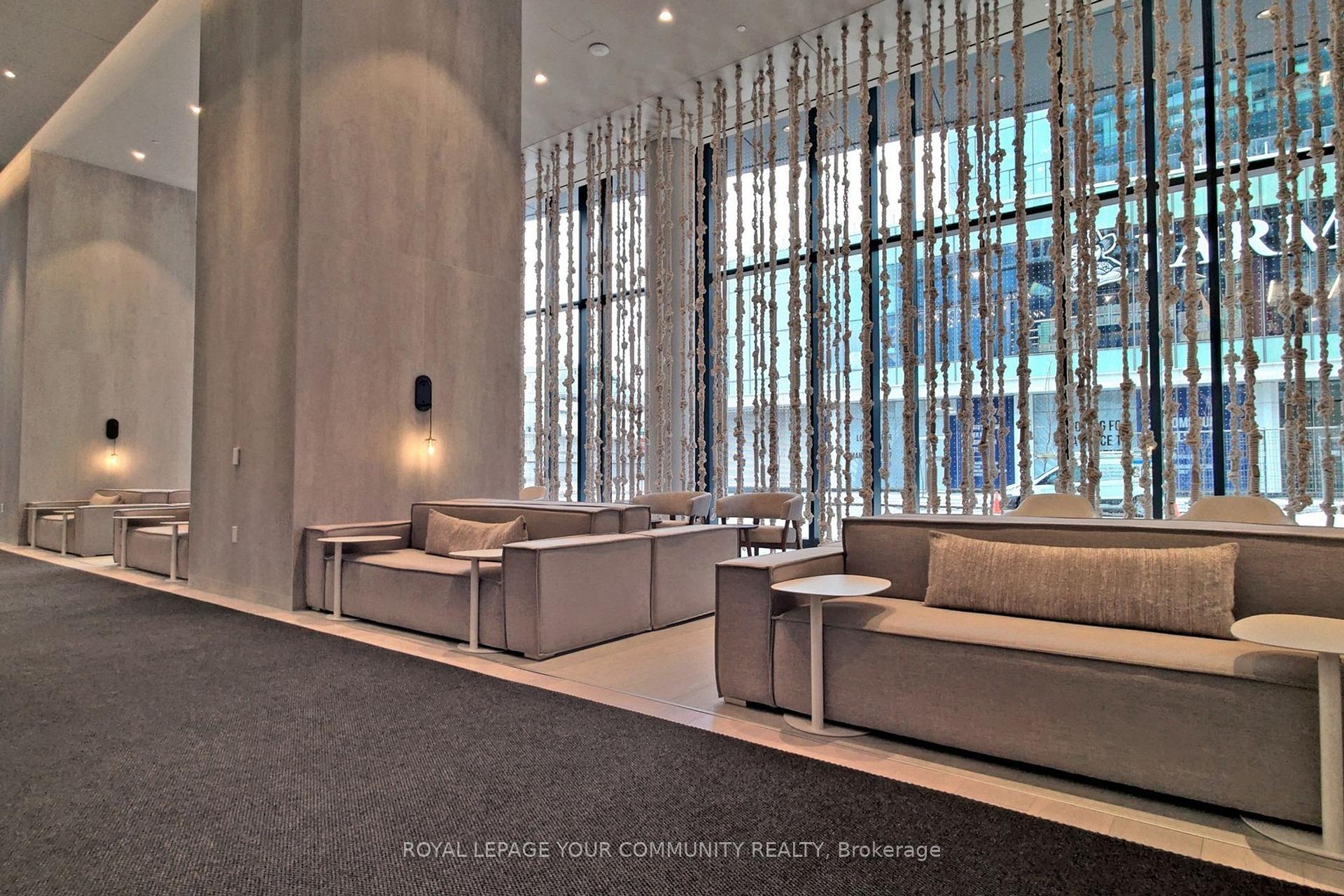 Photo 5 of Unit 5205, 138 Downes Street, Toronto, Waterfront Communities — HOMEH