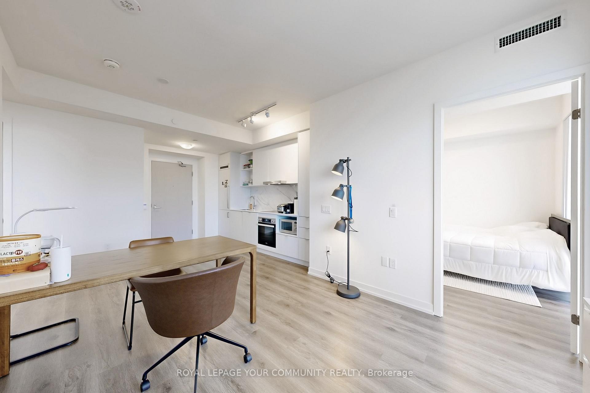 Photo 9 of Unit 5205, 138 Downes Street, Toronto, Waterfront Communities — HOMEH