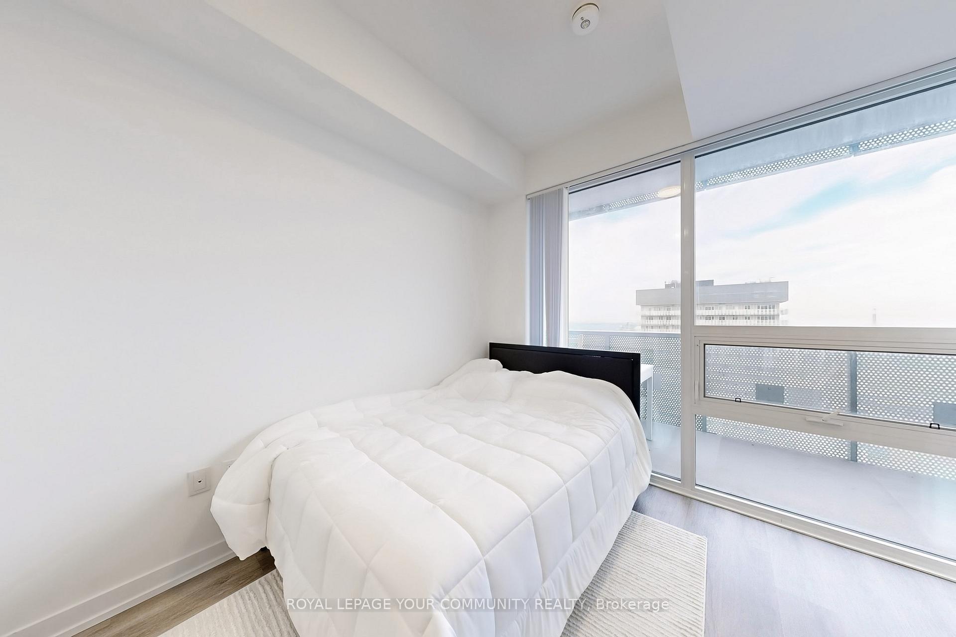 Photo 14 of Unit 5205, 138 Downes Street, Toronto, Waterfront Communities — HOMEH
