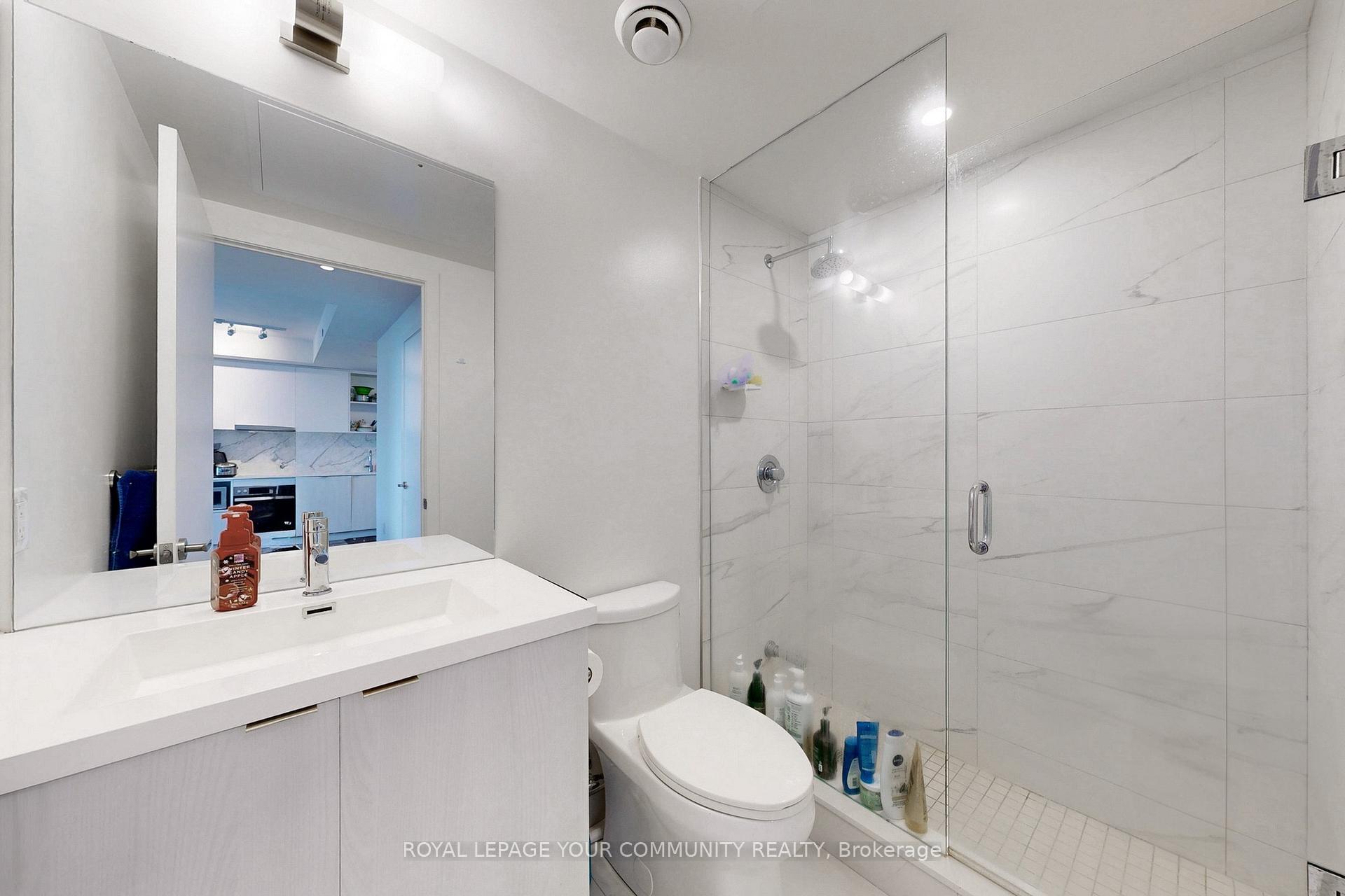 Photo 22 of Unit 5205, 138 Downes Street, Toronto, Waterfront Communities — HOMEH