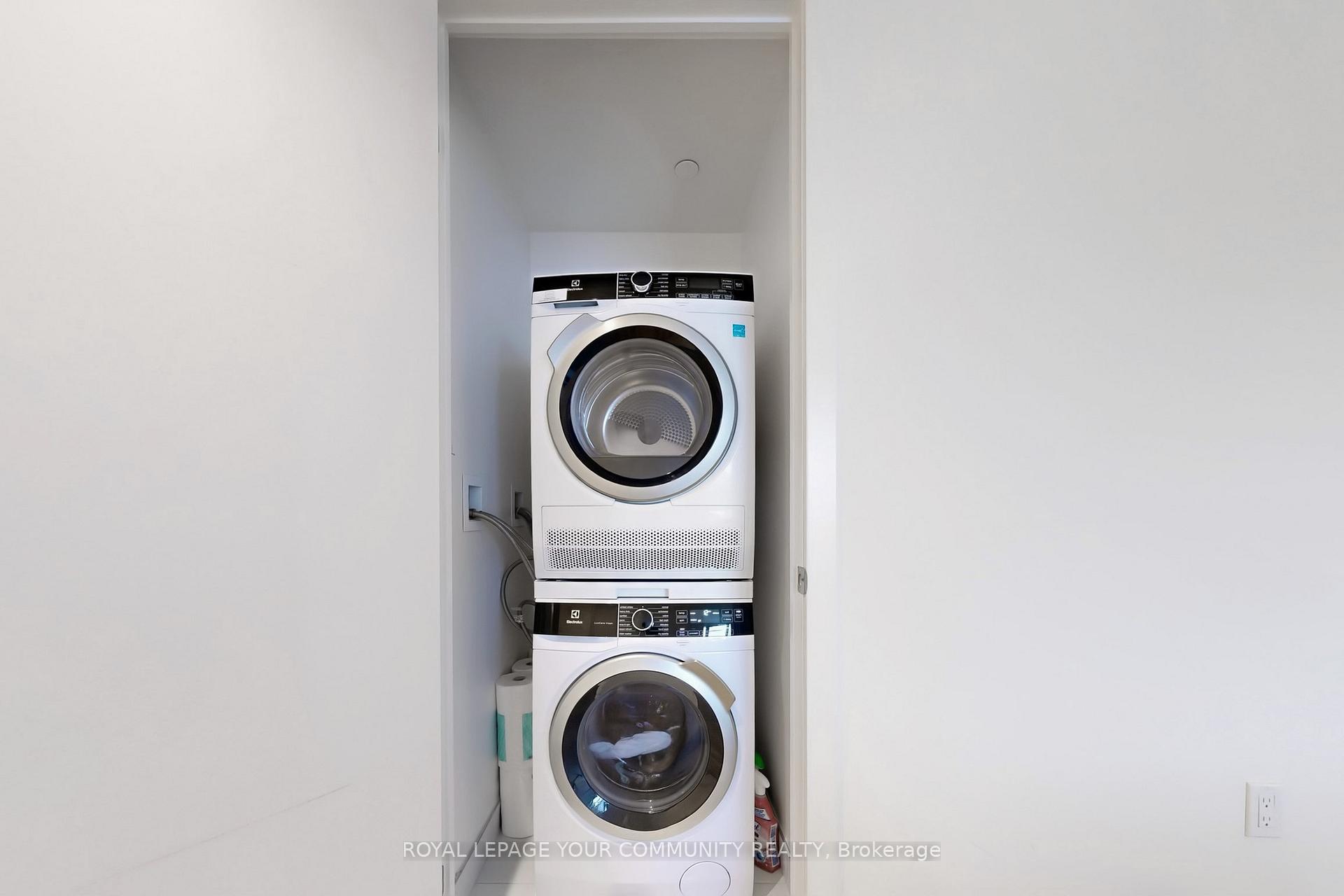 Photo 23 of Unit 5205, 138 Downes Street, Toronto, Waterfront Communities — HOMEH