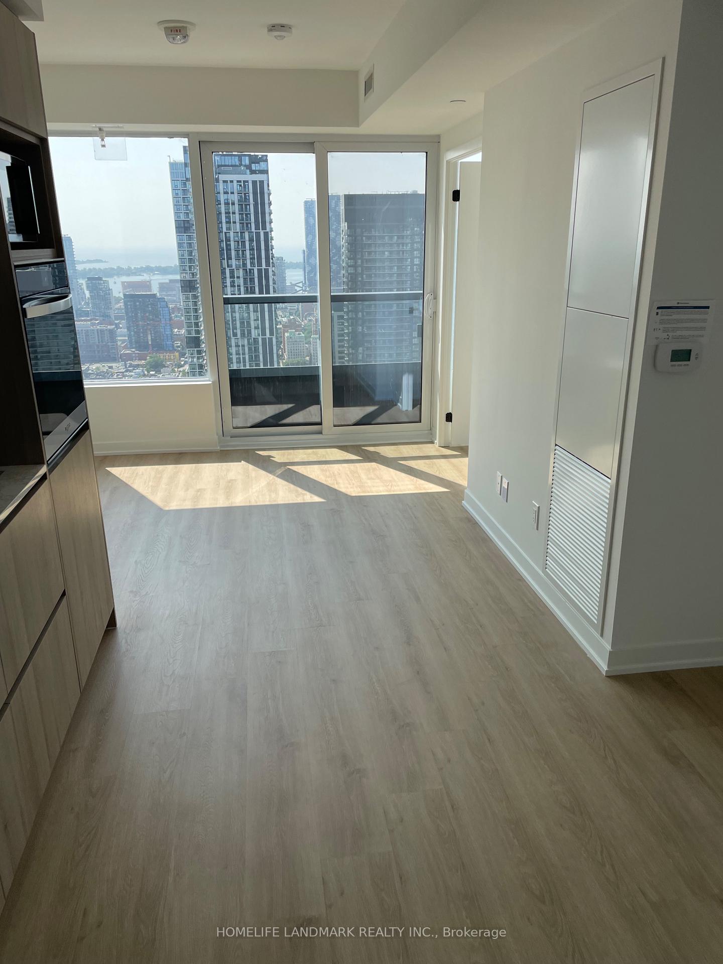 Photo 6 of Unit 4702, 319 Javis Street, Toronto, Church-Yonge Corridor — HOMEH