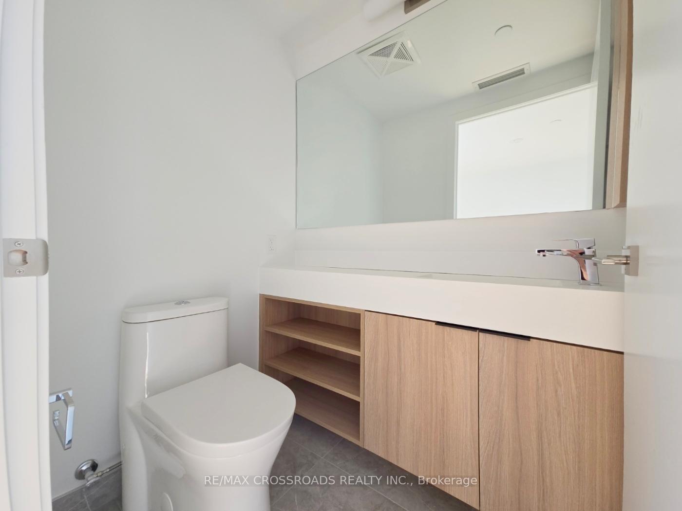 Photo 8 of Unit 4012, 82 Dalhousie Street, Toronto, Church-Yonge Corridor — HOMEH
