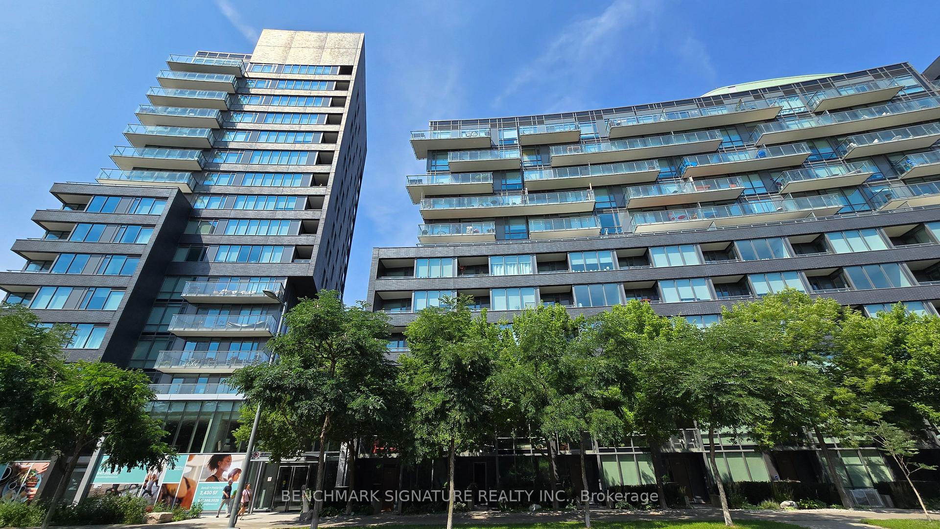 Photo 2 of Unit S907, 120 Bayview Avenue, Toronto, Waterfront Communities — HOMEH