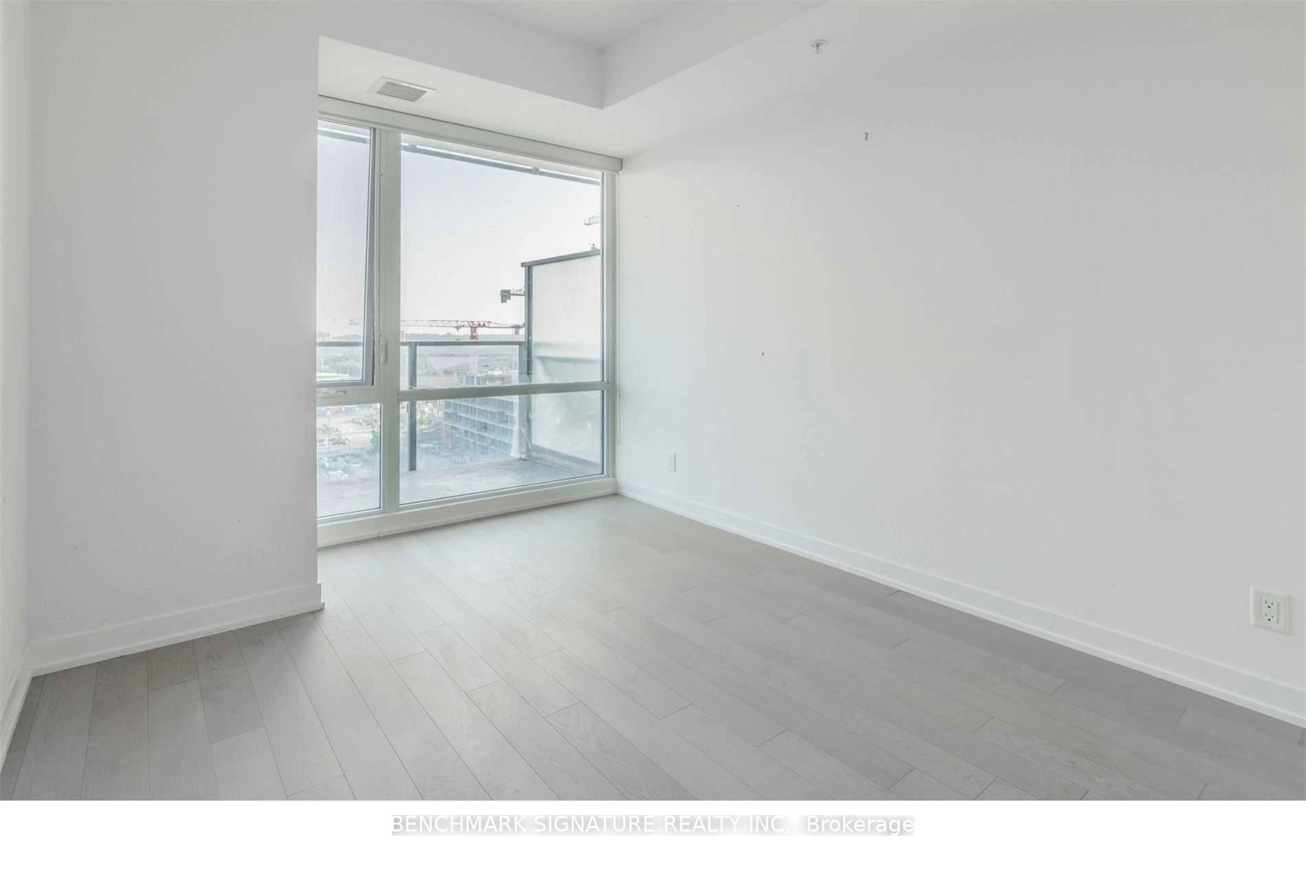 Photo 8 of Unit S907, 120 Bayview Avenue, Toronto, Waterfront Communities — HOMEH
