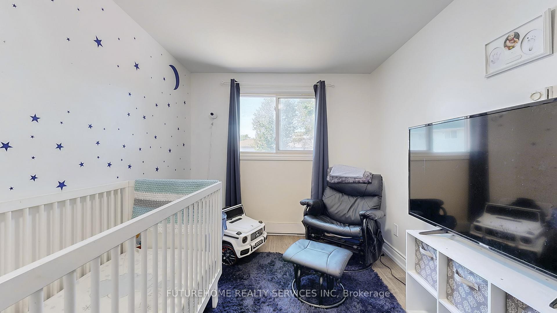 Photo 11 of 398 Dwight Avenue, Oshawa, Lakeview — HOMEH
