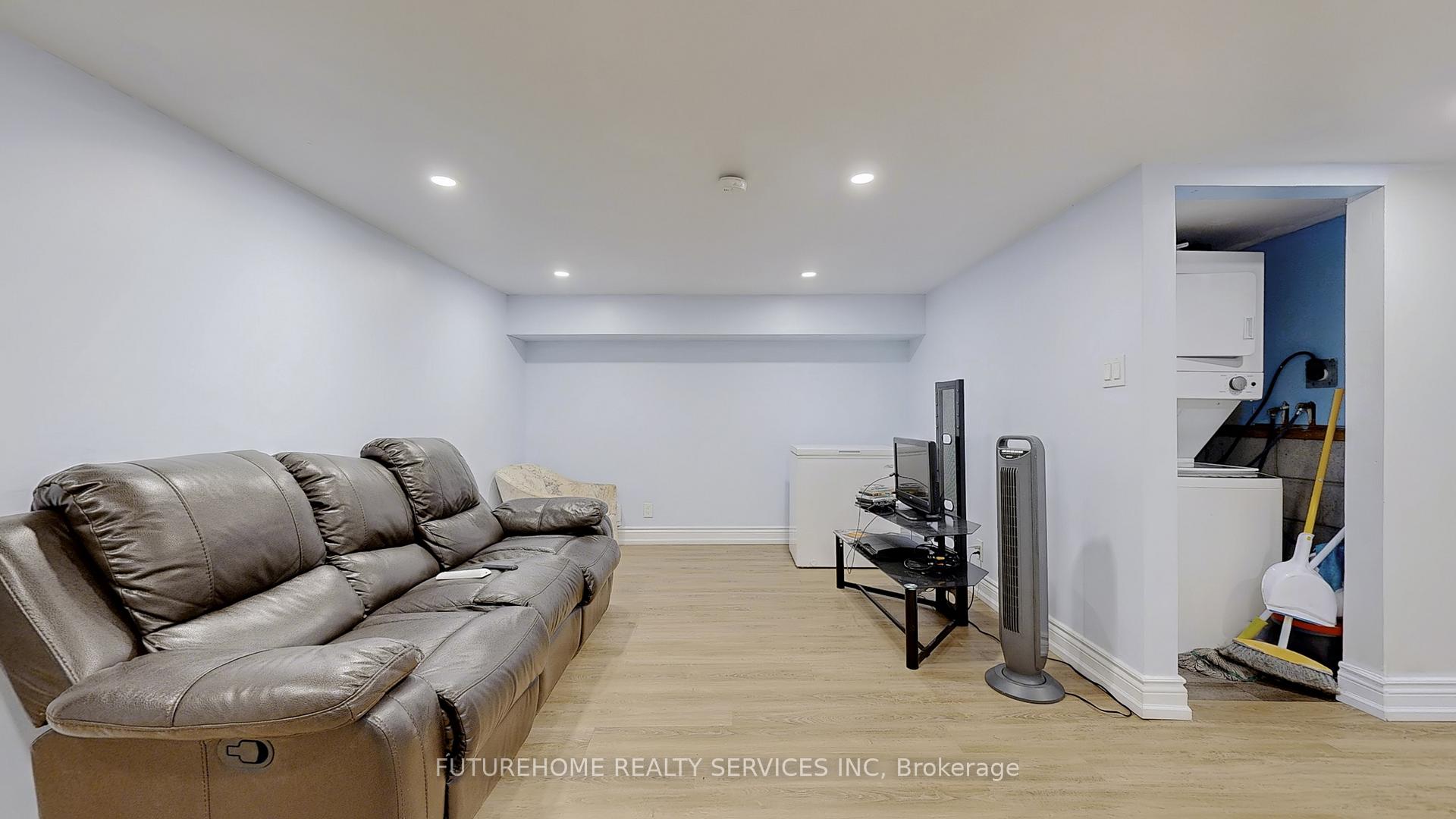 Photo 15 of 398 Dwight Avenue, Oshawa, Lakeview — HOMEH