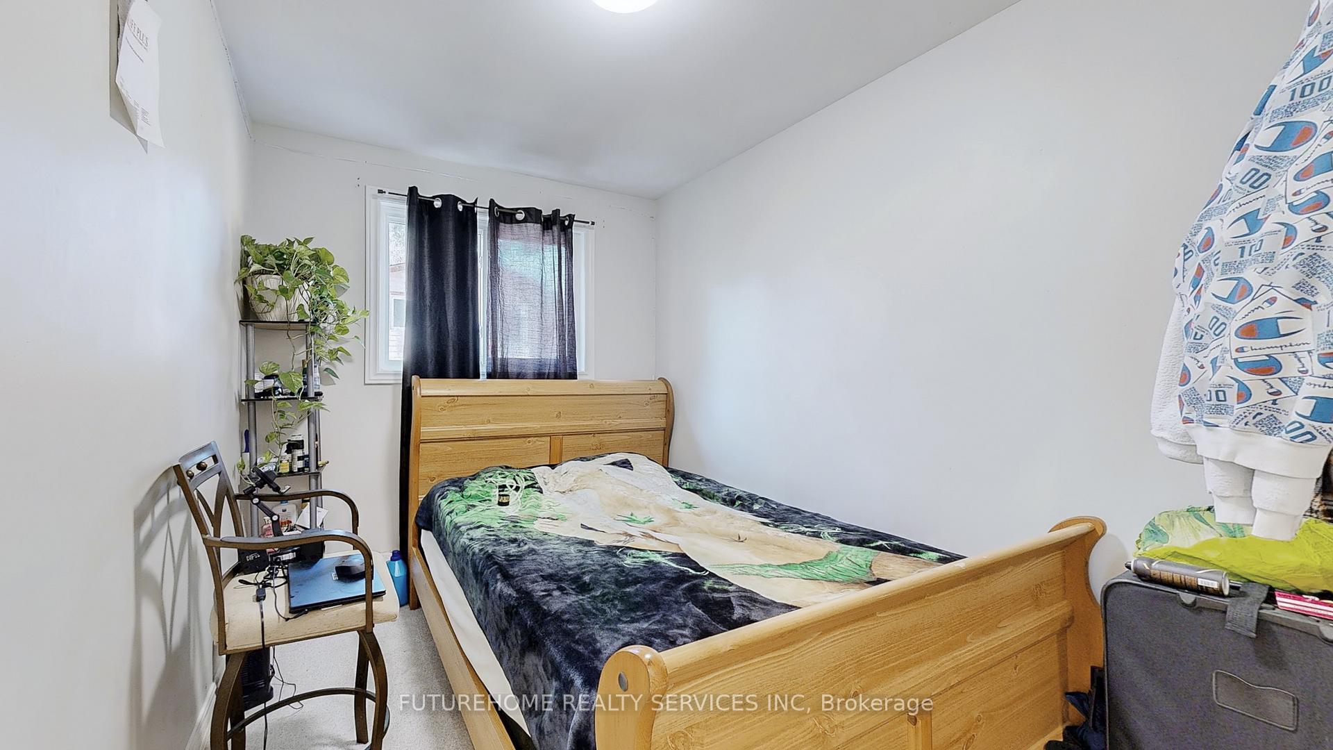 Photo 23 of 398 Dwight Avenue, Oshawa, Lakeview — HOMEH