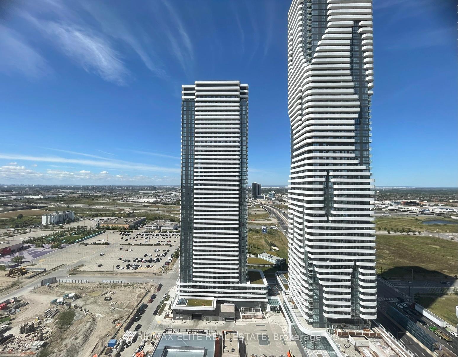 Photo 10 of Unit 3102, 28 Interchange Way, Vaughan, Vaughan Corporate Centre — HOMEH