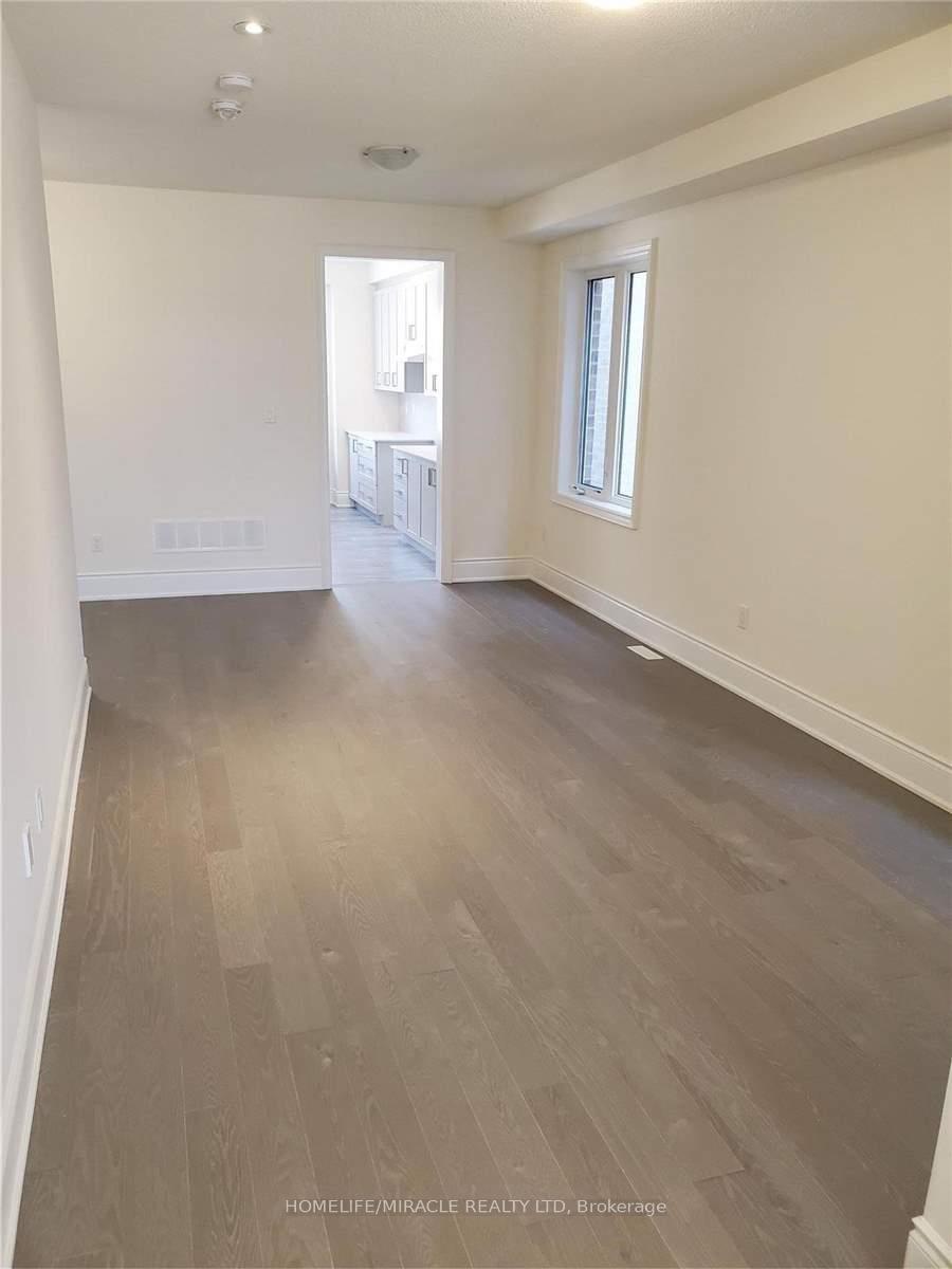 Photo 8 of Unit (Upper), 19 Cobriza Crescent, Brampton, Northwest Brampton — HOMEH
