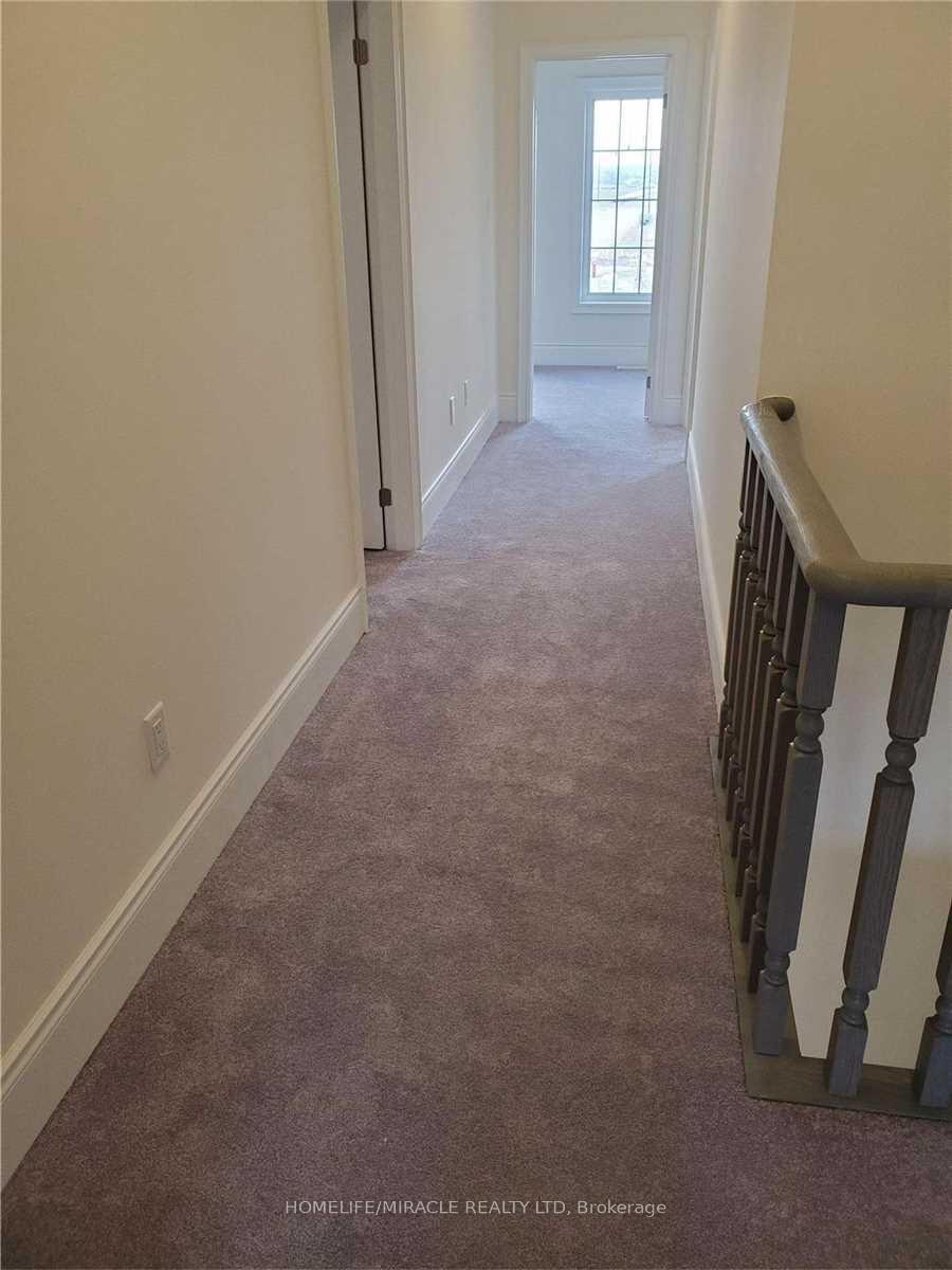 Photo 16 of Unit (Upper), 19 Cobriza Crescent, Brampton, Northwest Brampton — HOMEH