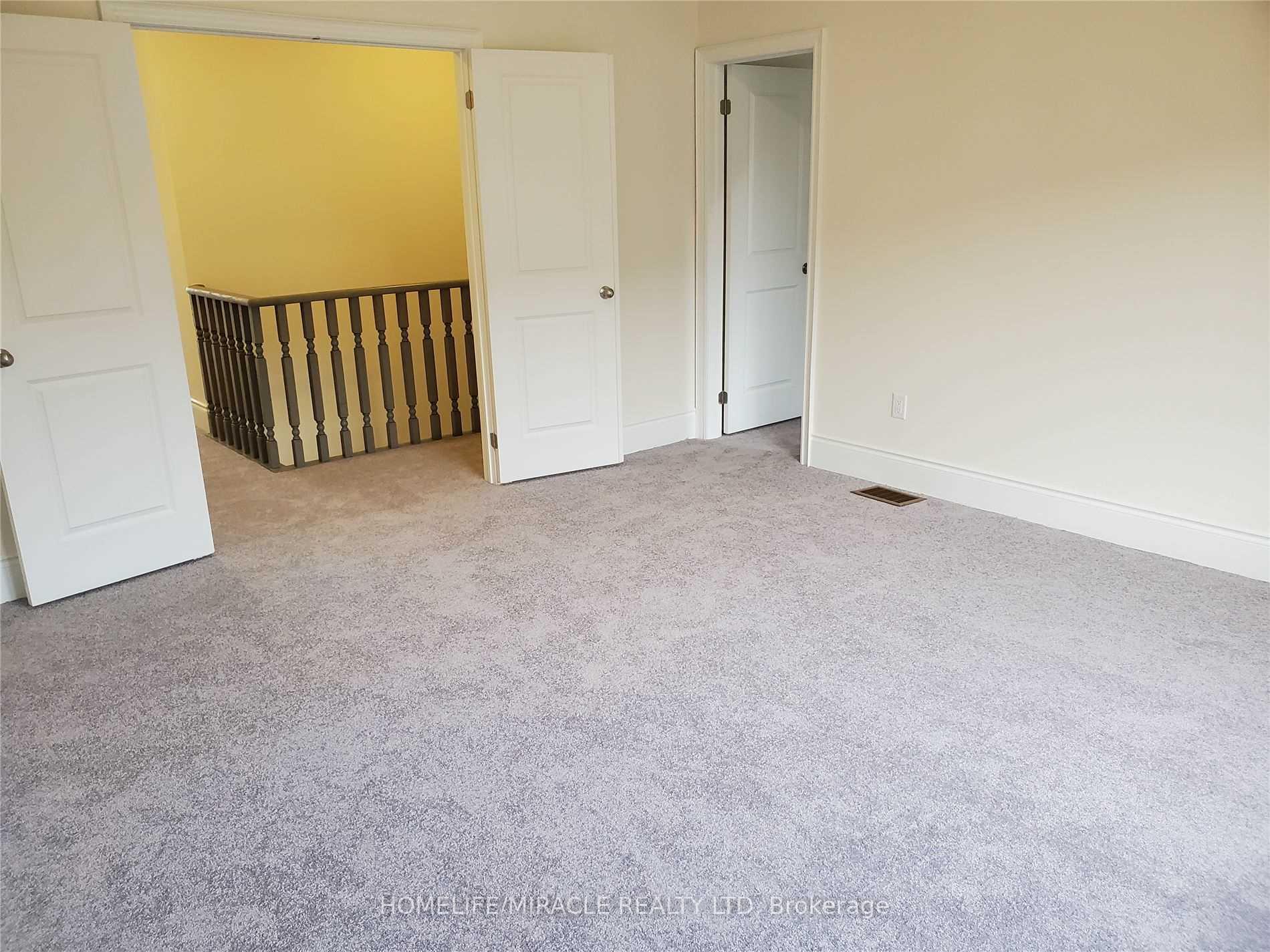 Photo 19 of Unit (Upper), 19 Cobriza Crescent, Brampton, Northwest Brampton — HOMEH
