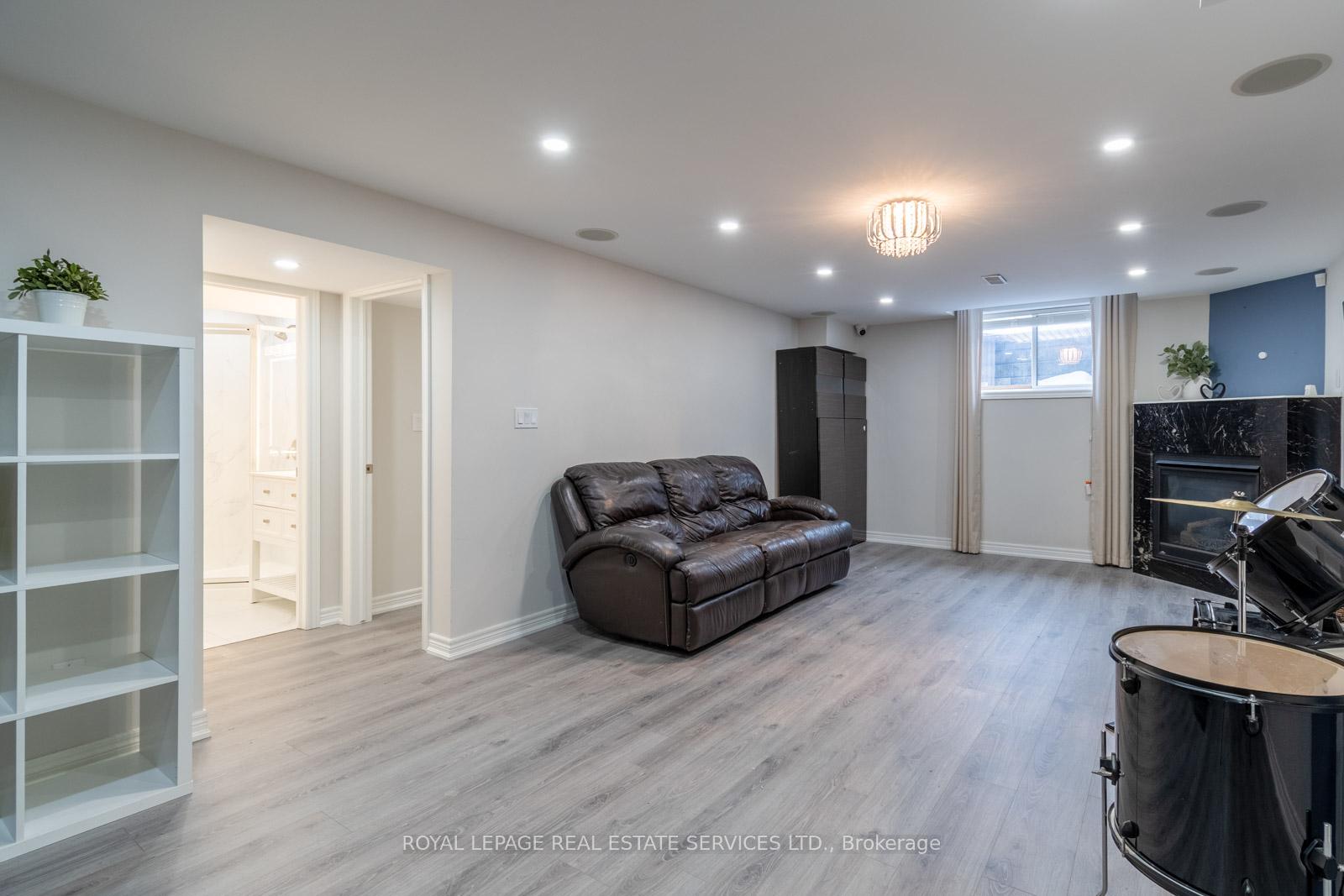 Photo 43 of 75 Chamomile Drive, Hamilton, Eleanor — HOMEH