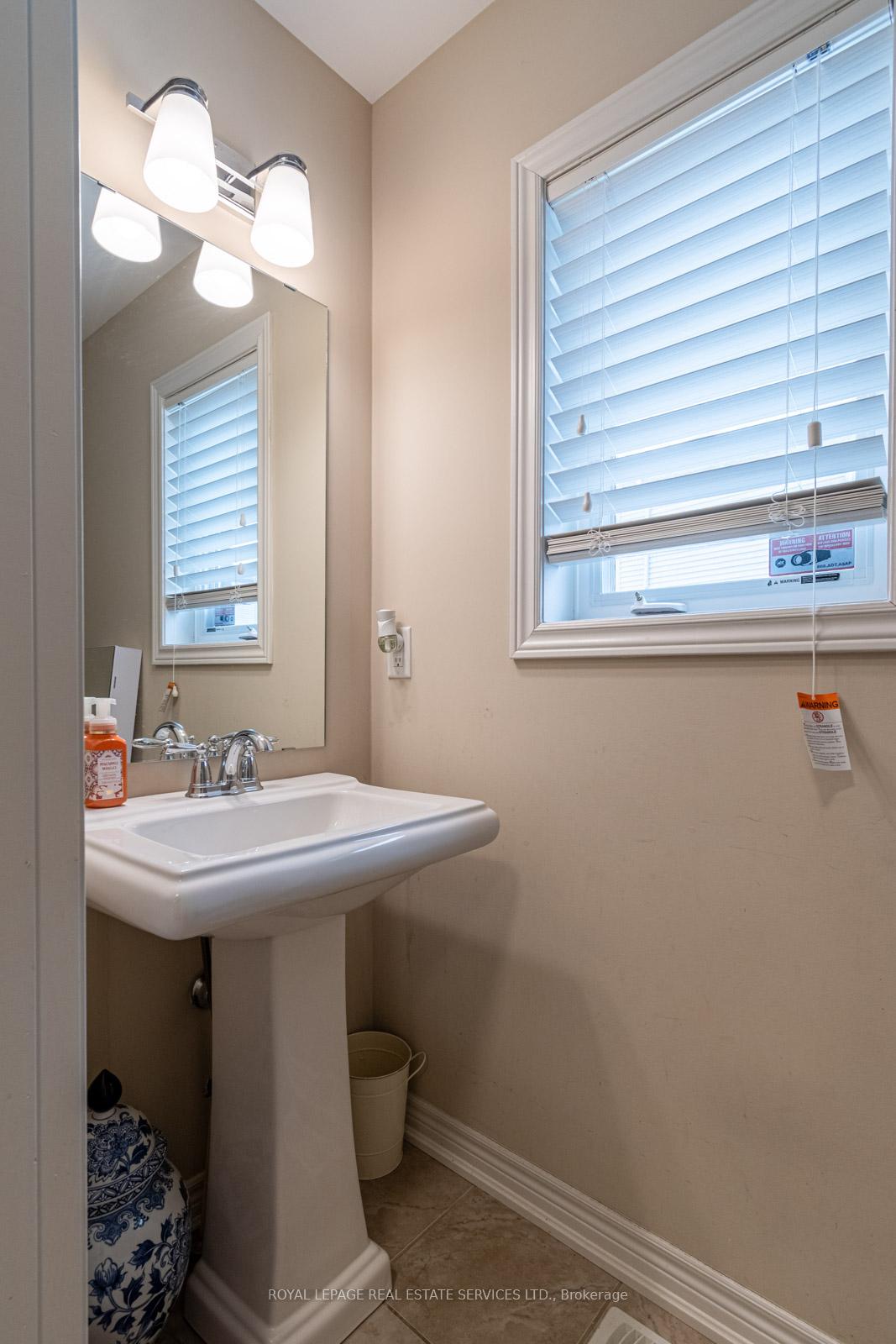 Photo 13 of 75 Chamomile Drive, Hamilton, Eleanor — HOMEH