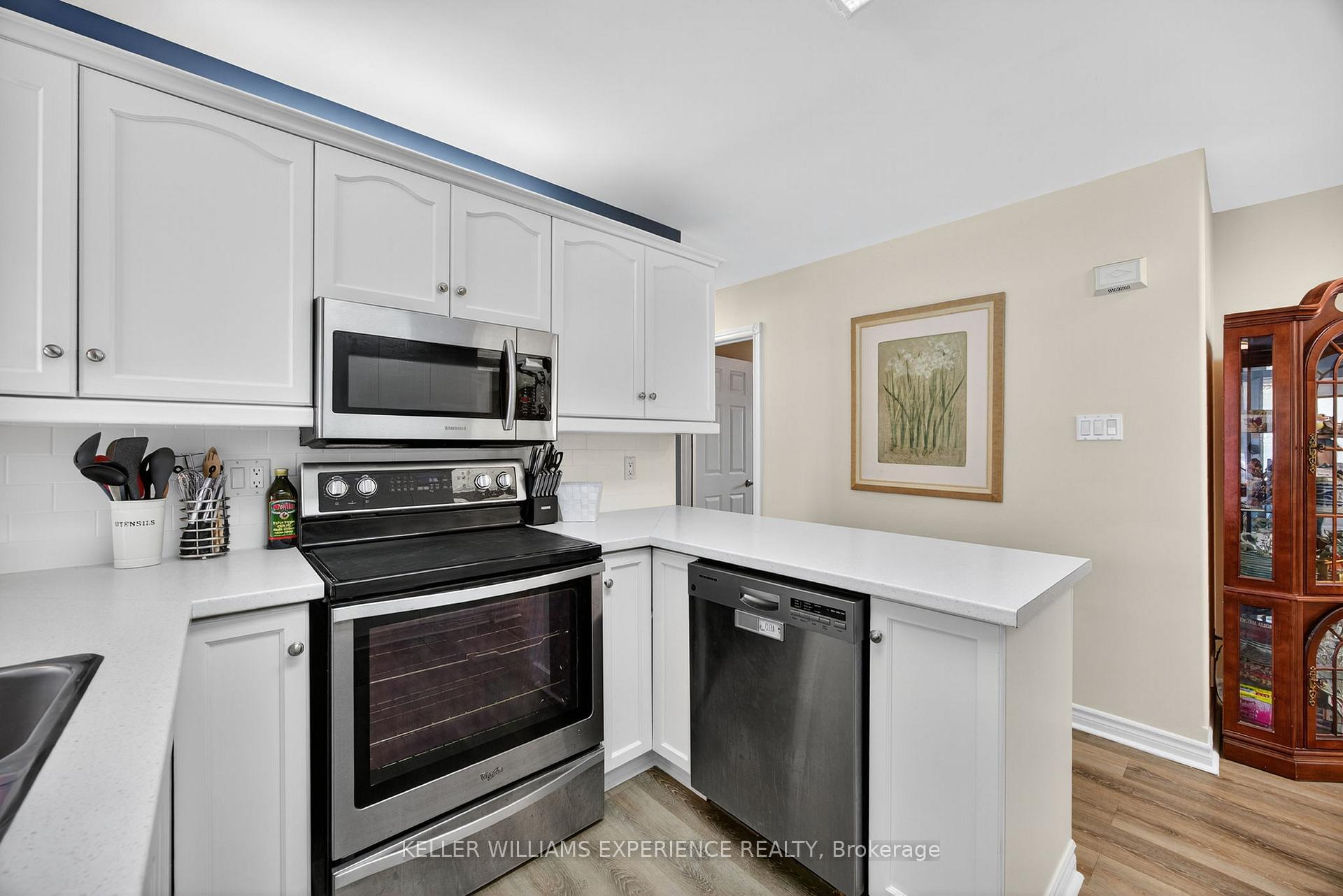 Photo 7 of 170 Ritchie Crescent, Springwater, Elmvale — HOMEH