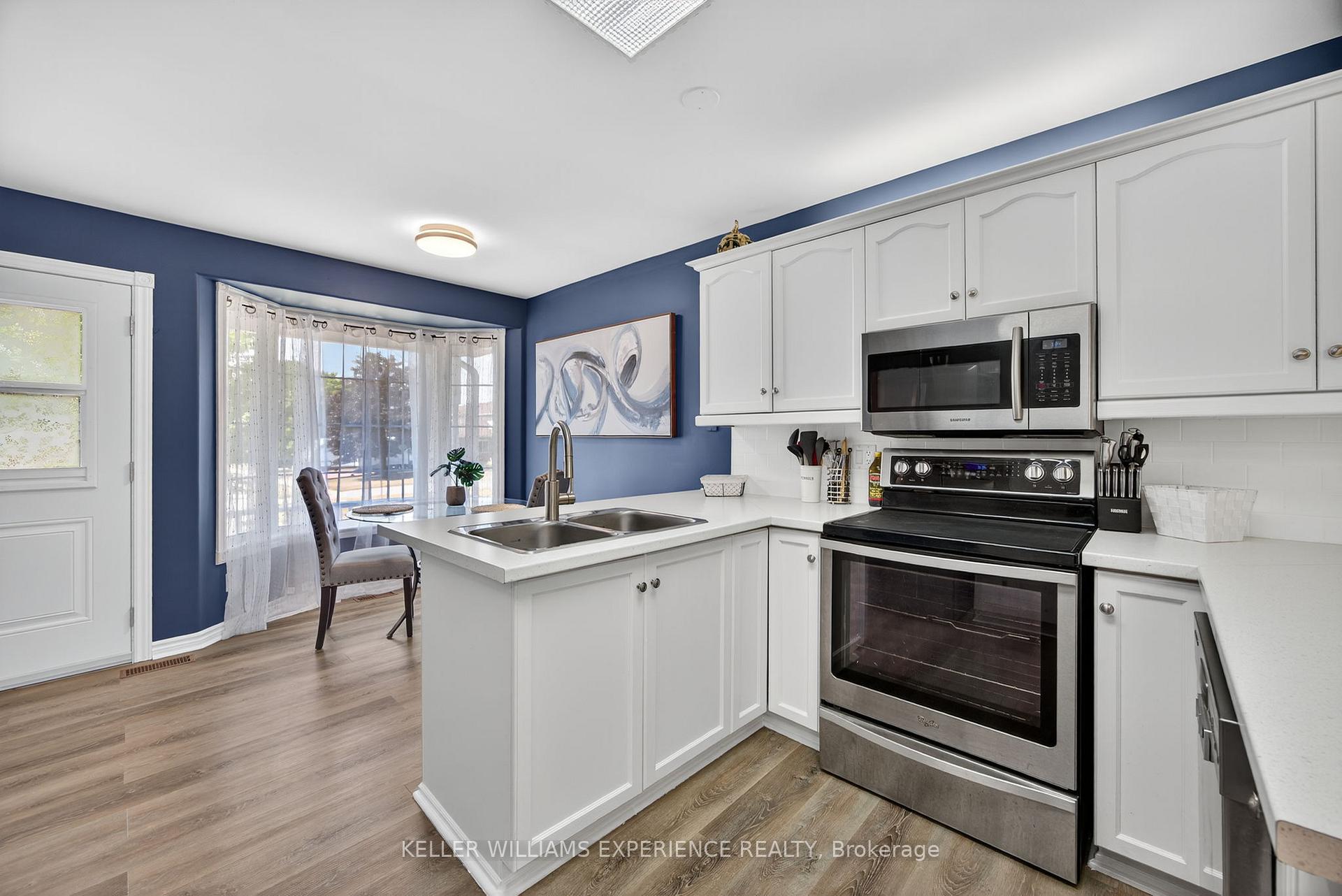 Photo 8 of 170 Ritchie Crescent, Springwater, Elmvale — HOMEH