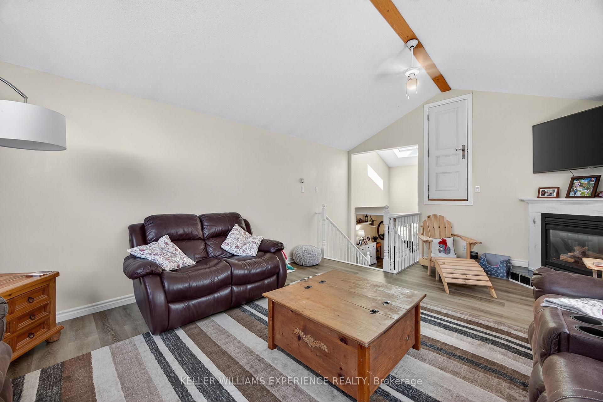 Photo 16 of 170 Ritchie Crescent, Springwater, Elmvale — HOMEH
