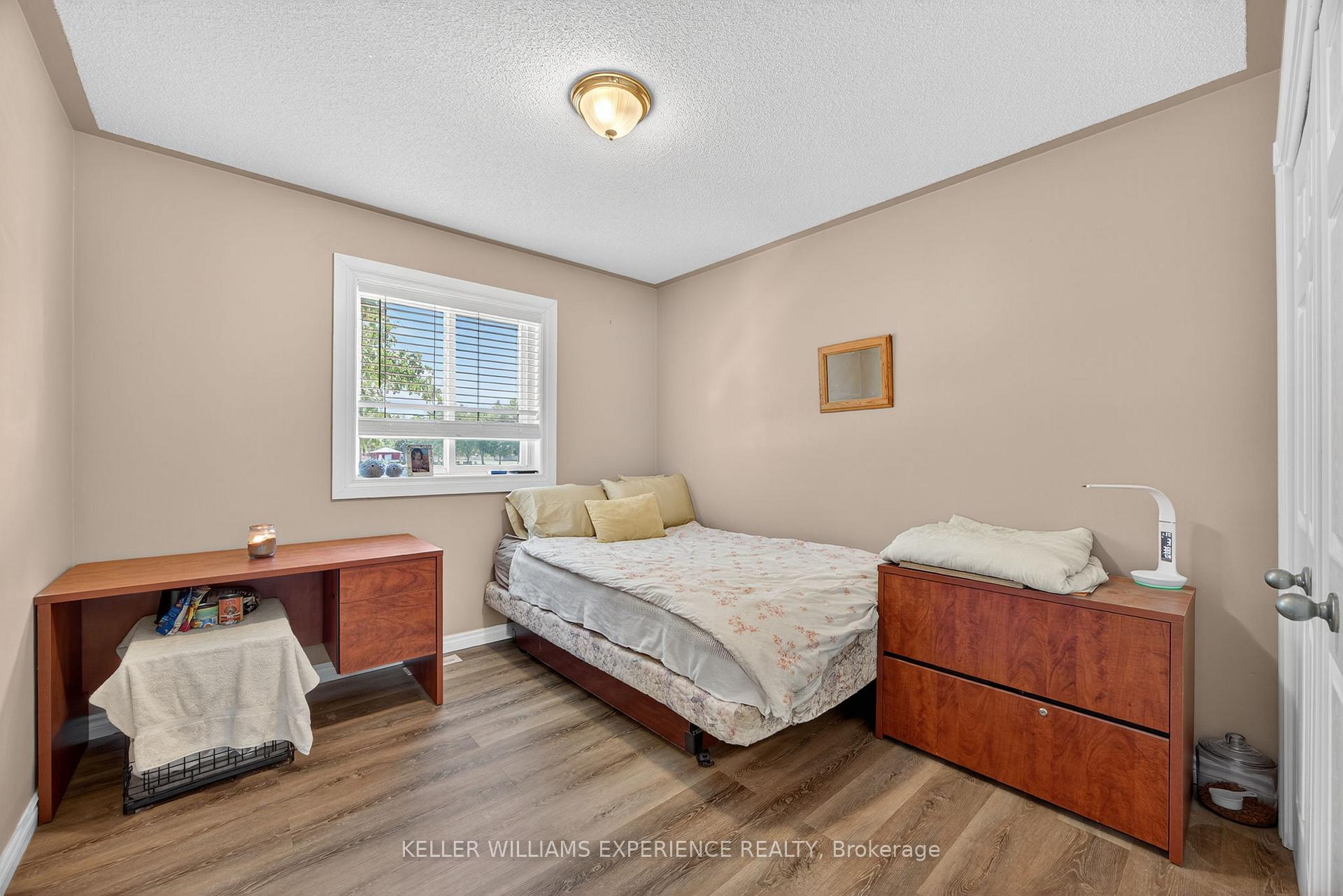 Photo 20 of 170 Ritchie Crescent, Springwater, Elmvale — HOMEH