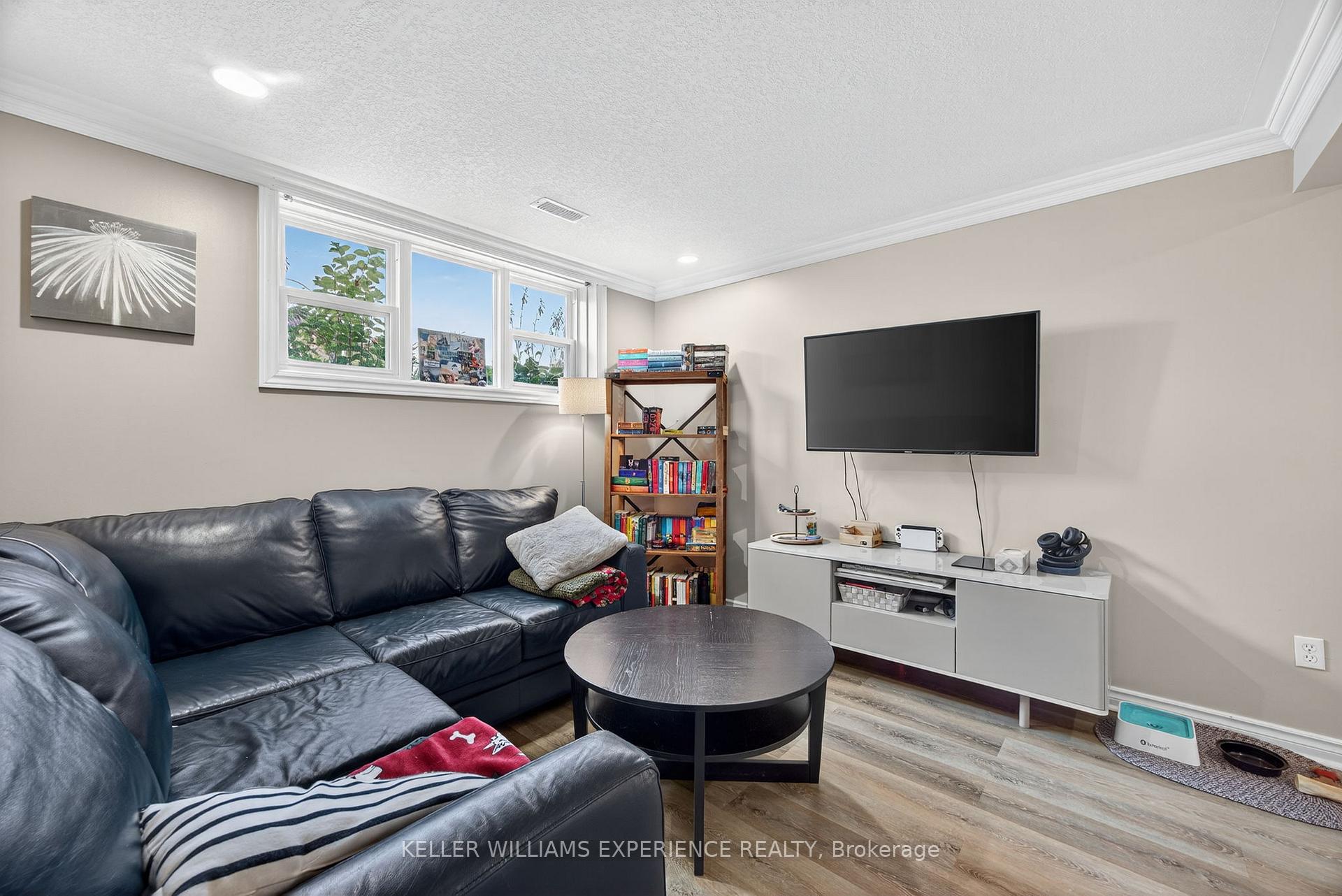 Photo 29 of 170 Ritchie Crescent, Springwater, Elmvale — HOMEH