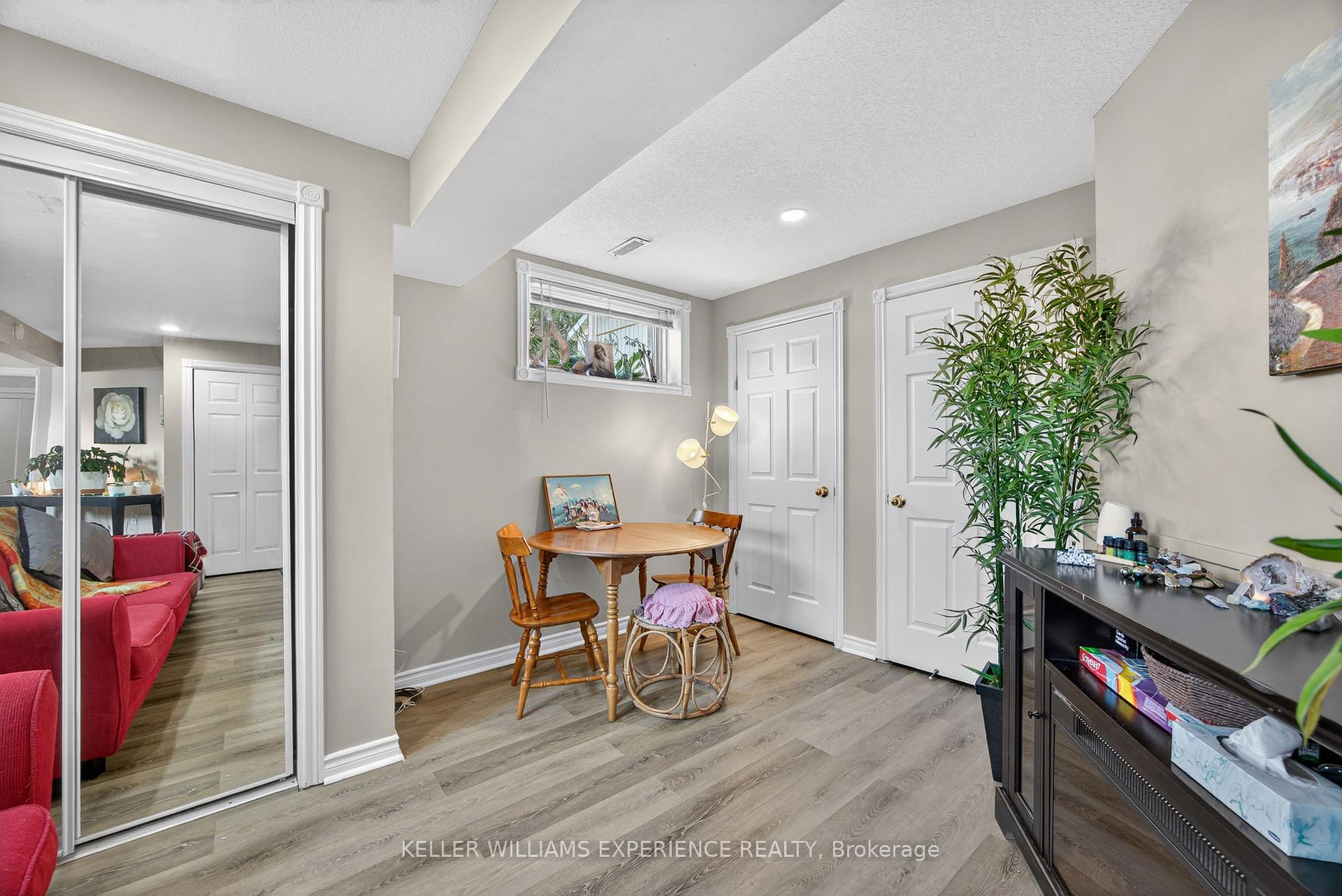 Photo 32 of 170 Ritchie Crescent, Springwater, Elmvale — HOMEH
