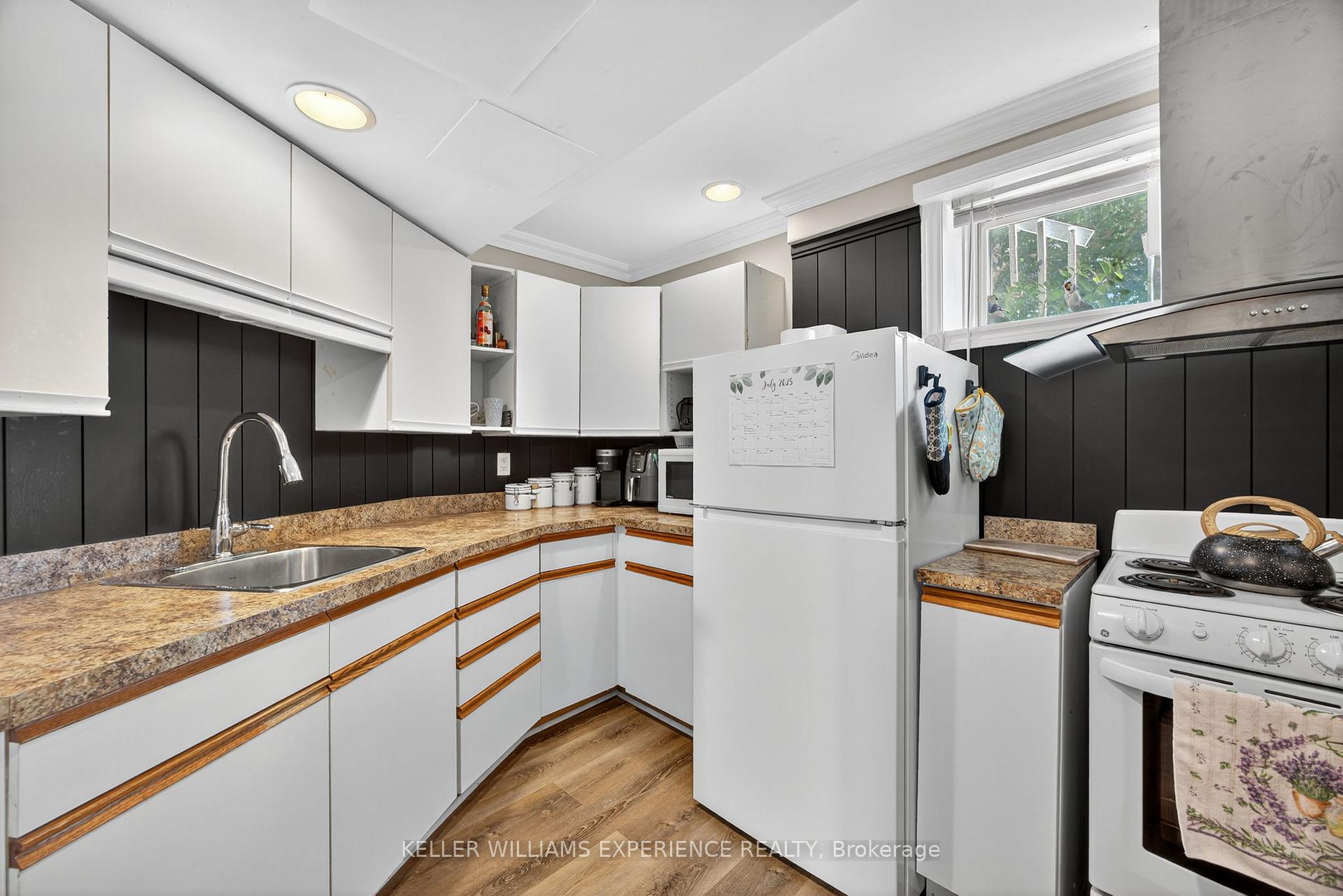 Photo 35 of 170 Ritchie Crescent, Springwater, Elmvale — HOMEH