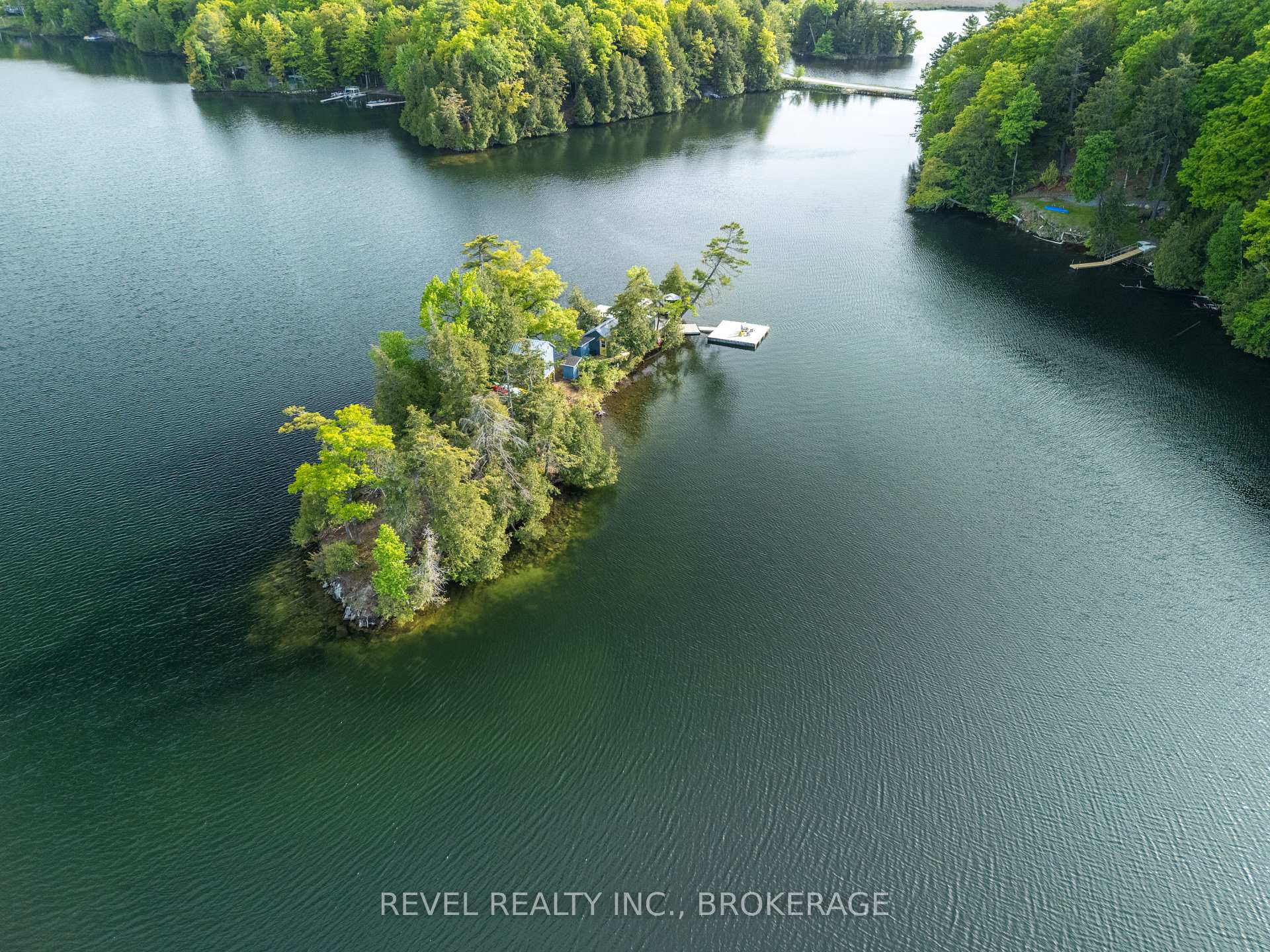 Photo 5 of 1690 Green Bay Road, Frontenac, Frontenac South — HOMEH