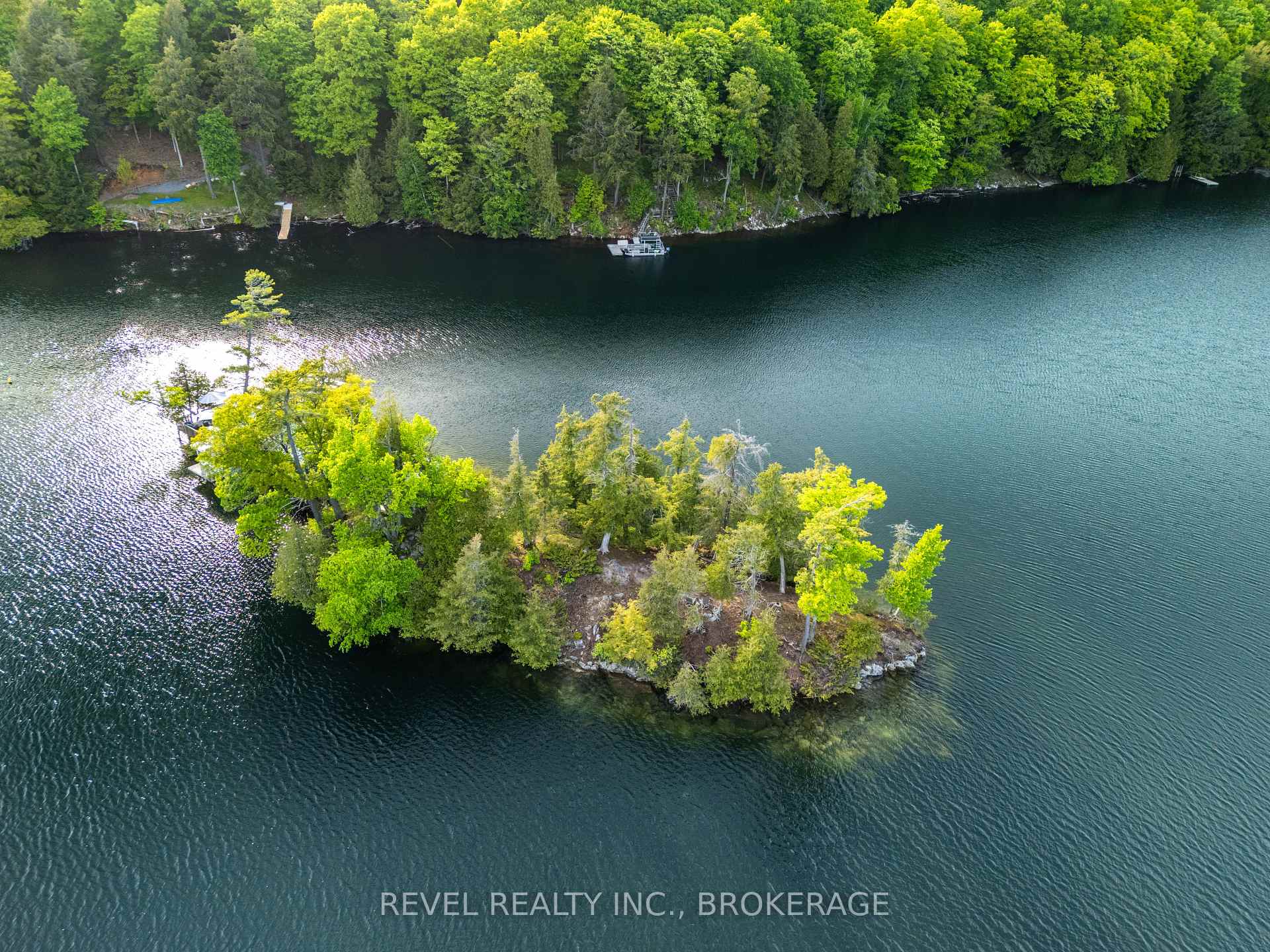 Photo 6 of 1690 Green Bay Road, Frontenac, Frontenac South — HOMEH