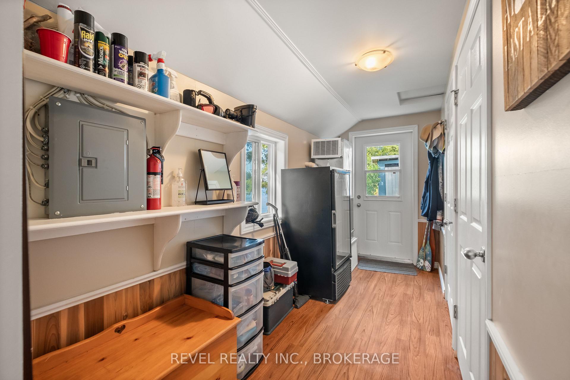 Photo 7 of 1690 Green Bay Road, Frontenac, Frontenac South — HOMEH