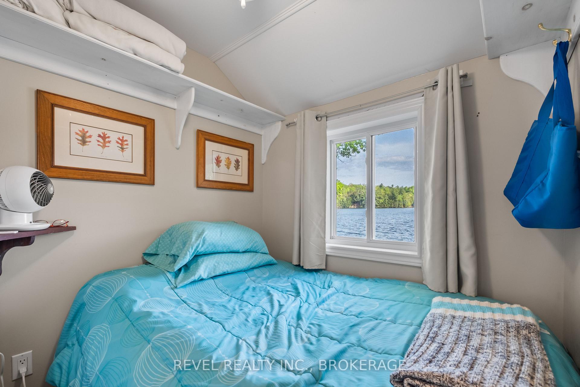 Photo 10 of 1690 Green Bay Road, Frontenac, Frontenac South — HOMEH
