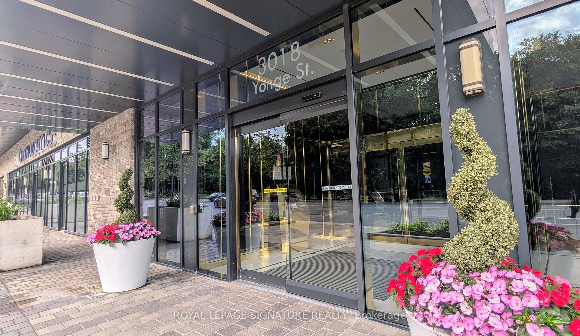 Photo 2 of Unit 714, 3018 Yonge Street W, Toronto, Lawrence Park South — HOMEH