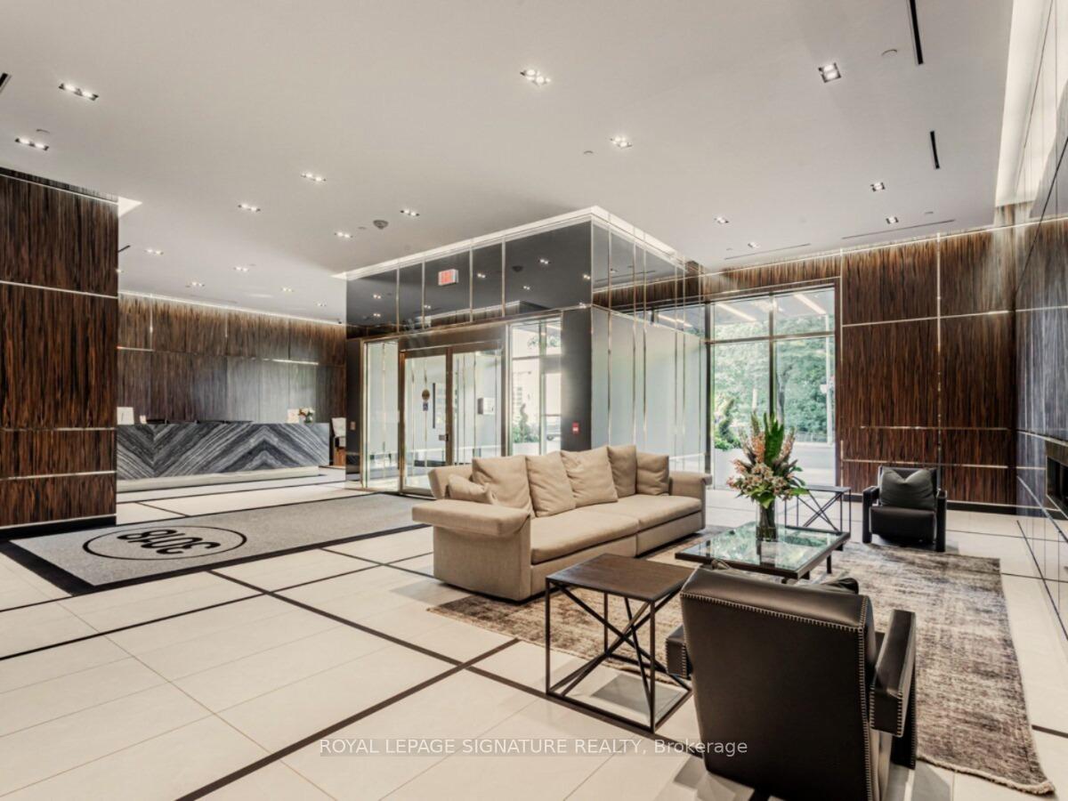 Photo 5 of Unit 714, 3018 Yonge Street W, Toronto, Lawrence Park South — HOMEH