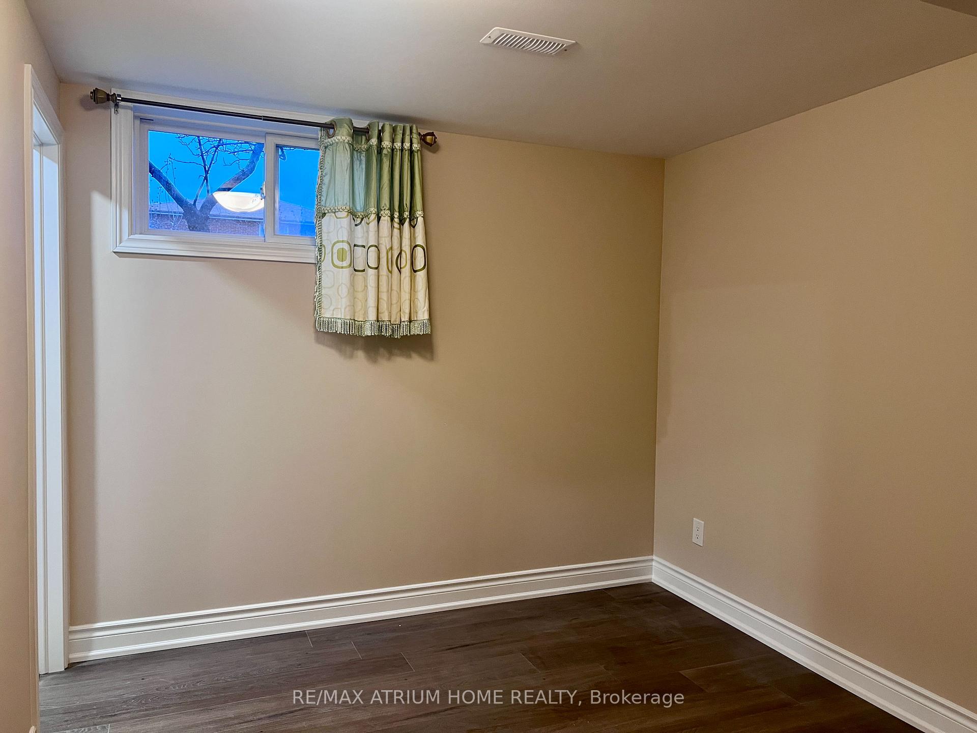 Photo 9 of Unit Bsmt, 2 Risebrough Circuit, Markham, Milliken Mills West — HOMEH